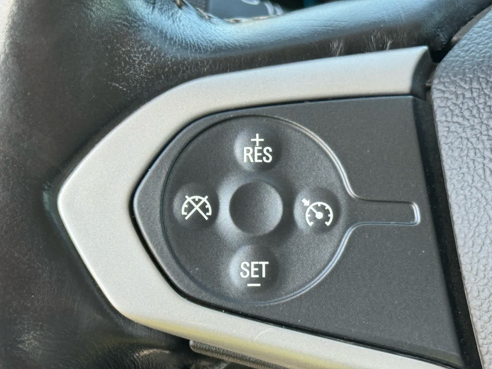 Thumbnail: 2017 Chevrolet Colorado - 21