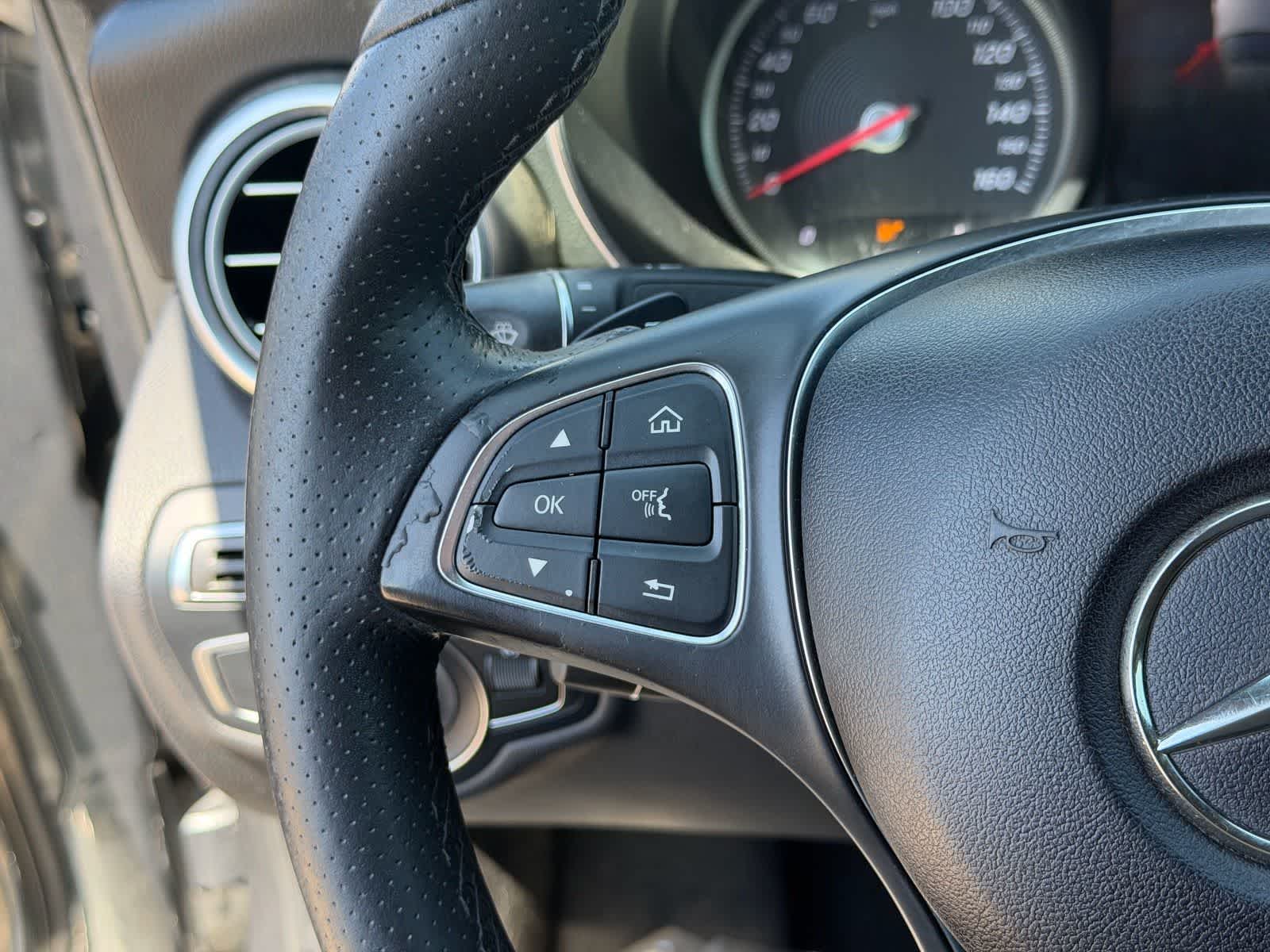 Thumbnail: 2018 Mercedes-Benz C-Class - 17