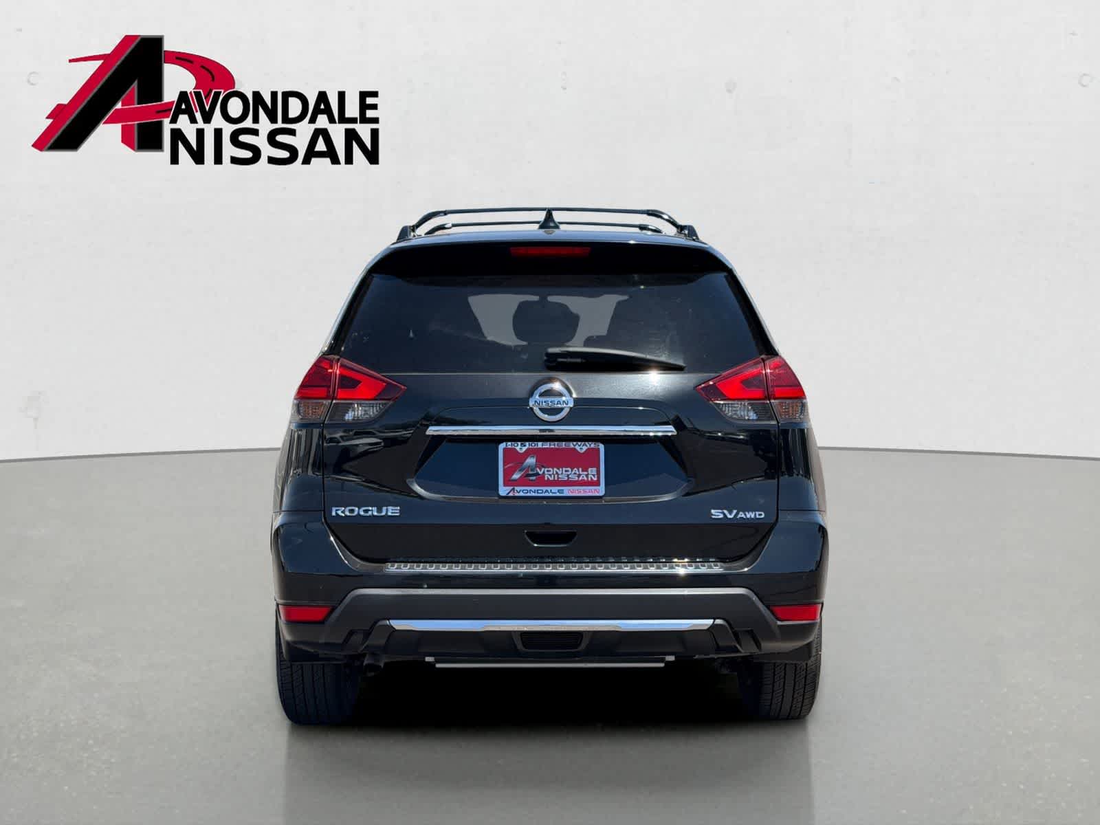 Thumbnail: 2017 Nissan Rogue - 4