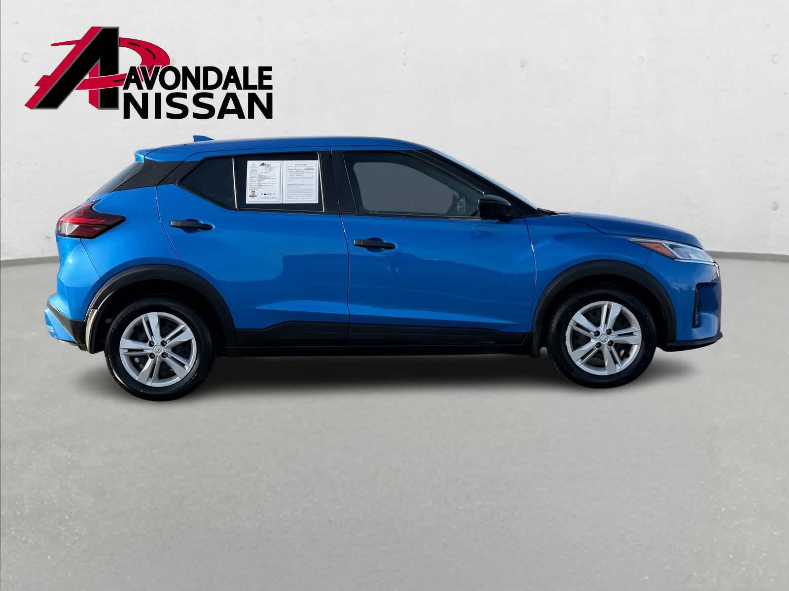 Thumbnail: 2023 Nissan Kicks - 8