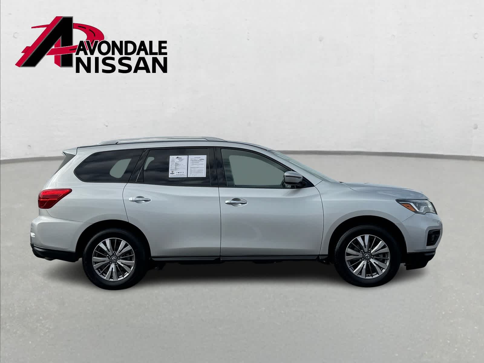 Thumbnail: 2020 Nissan Pathfinder - 8