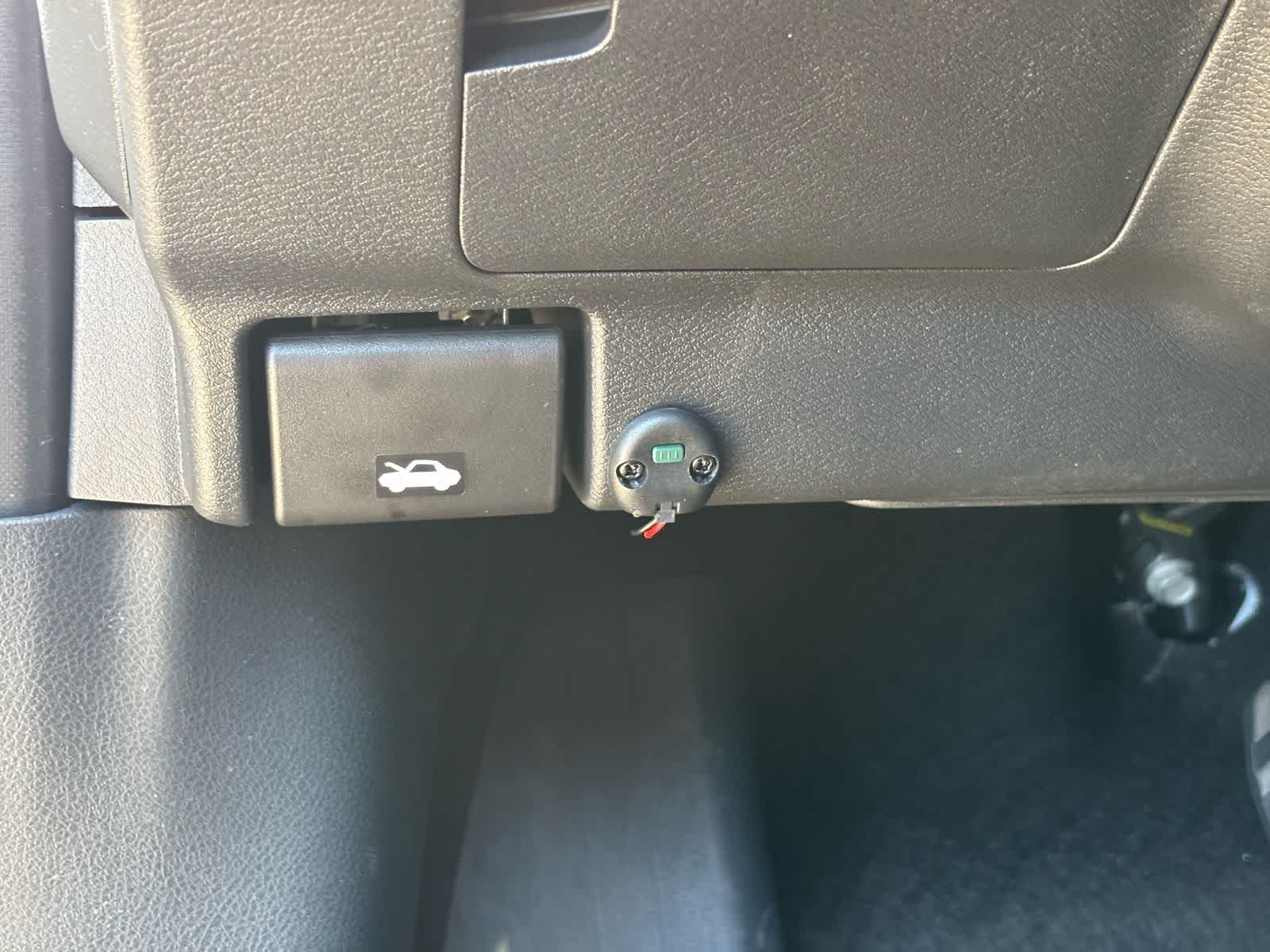 Thumbnail: 2026 Nissan Kicks - 16