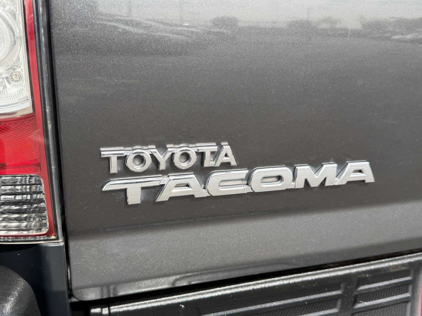 Thumbnail: 2013 Toyota Tacoma - 25
