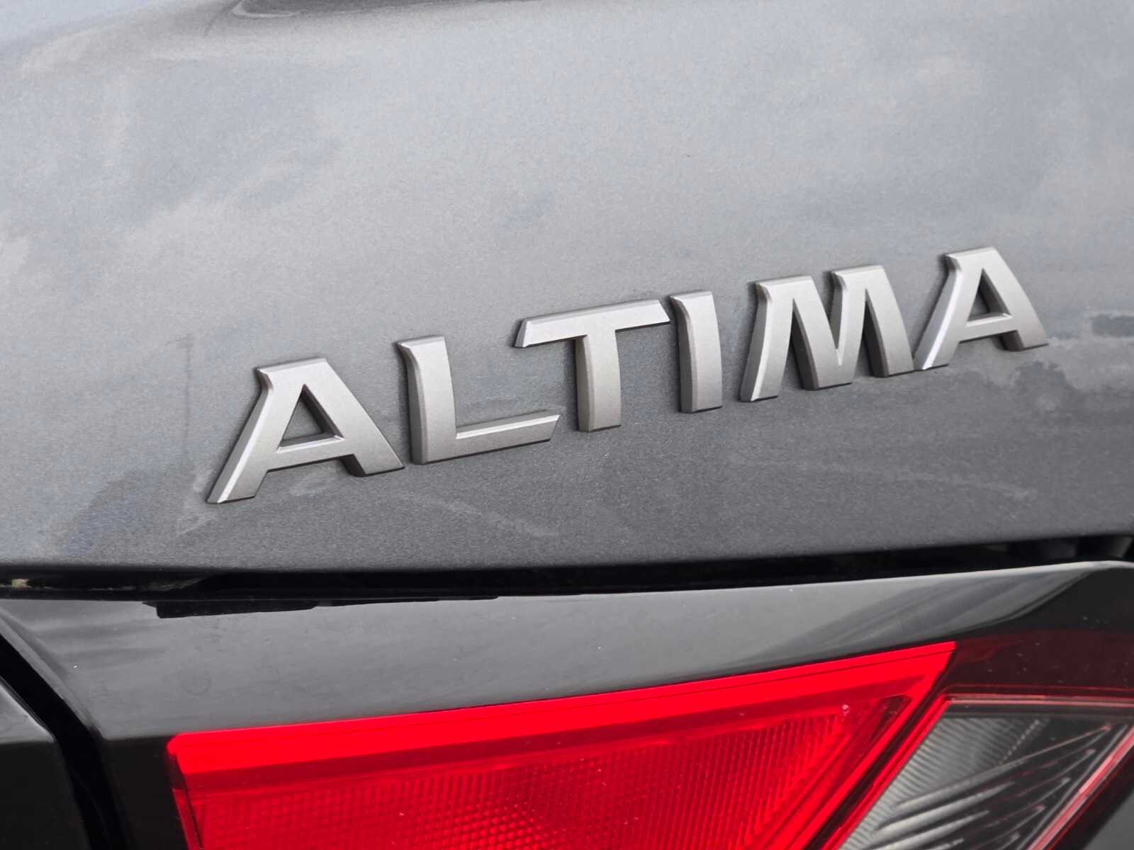 Thumbnail: 2024 Nissan Altima - 17