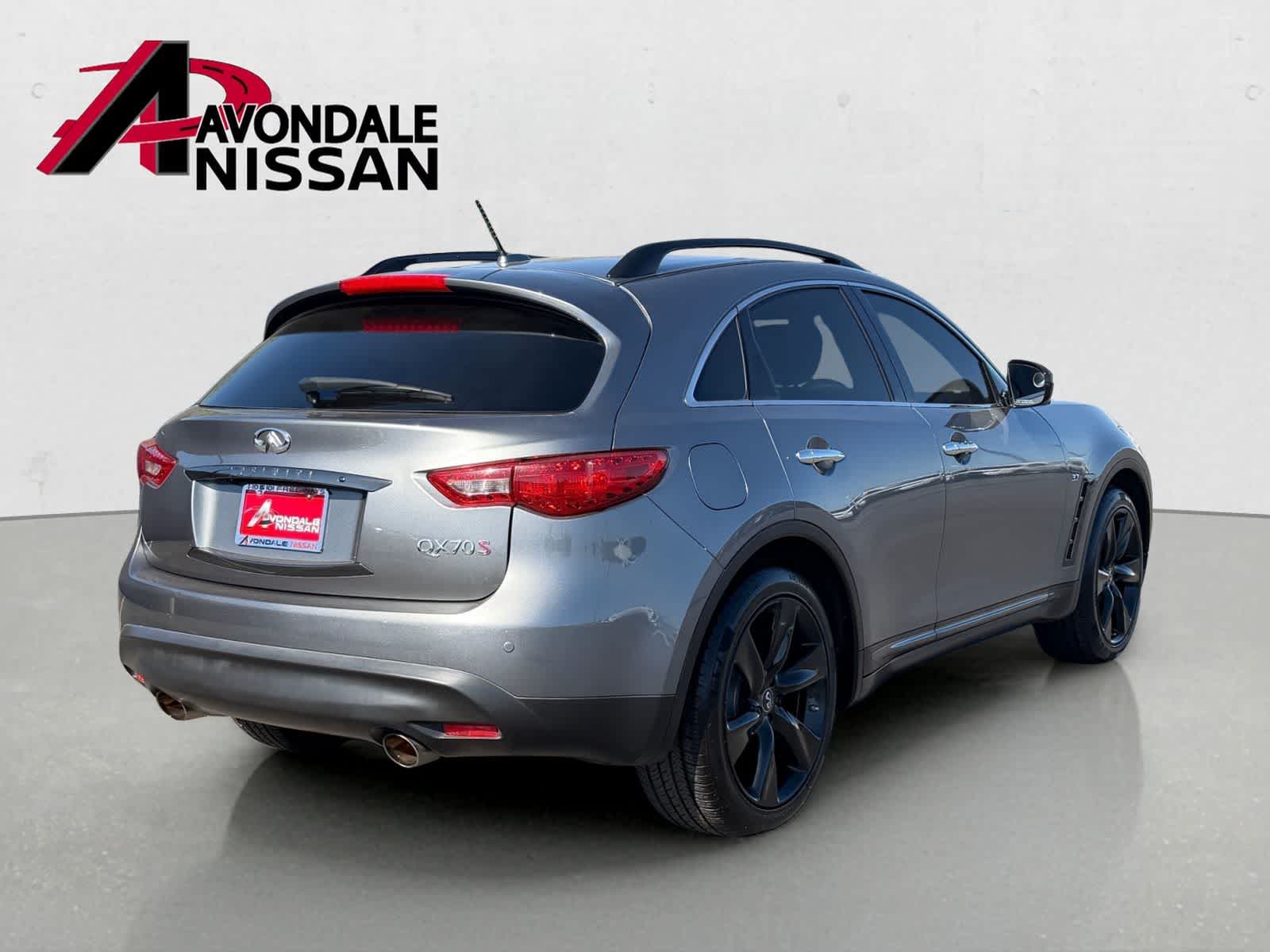 Thumbnail: 2016 INFINITI QX70 - 6