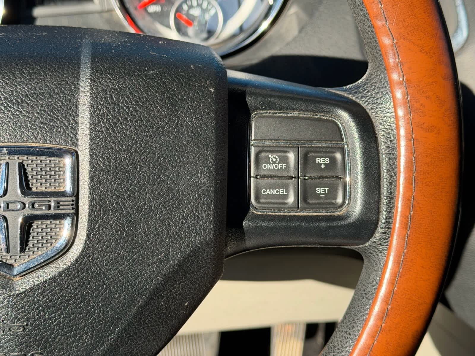 Thumbnail: 2018 Dodge Grand Caravan - 12