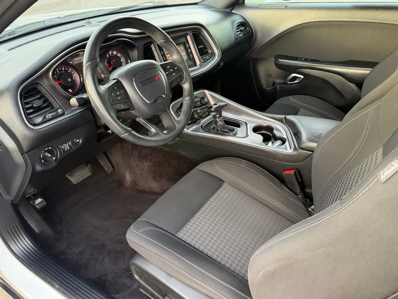 Thumbnail: 2017 Dodge Challenger - 2