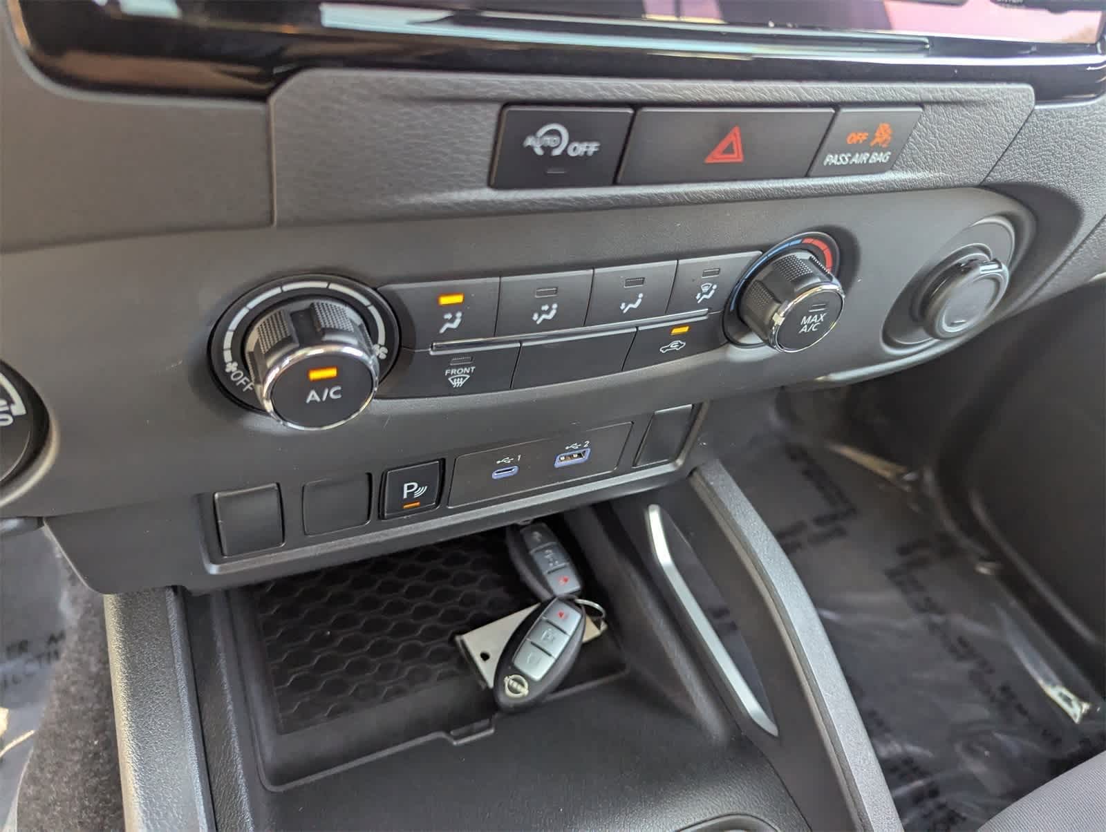 Thumbnail: 2024 Nissan Frontier - 28