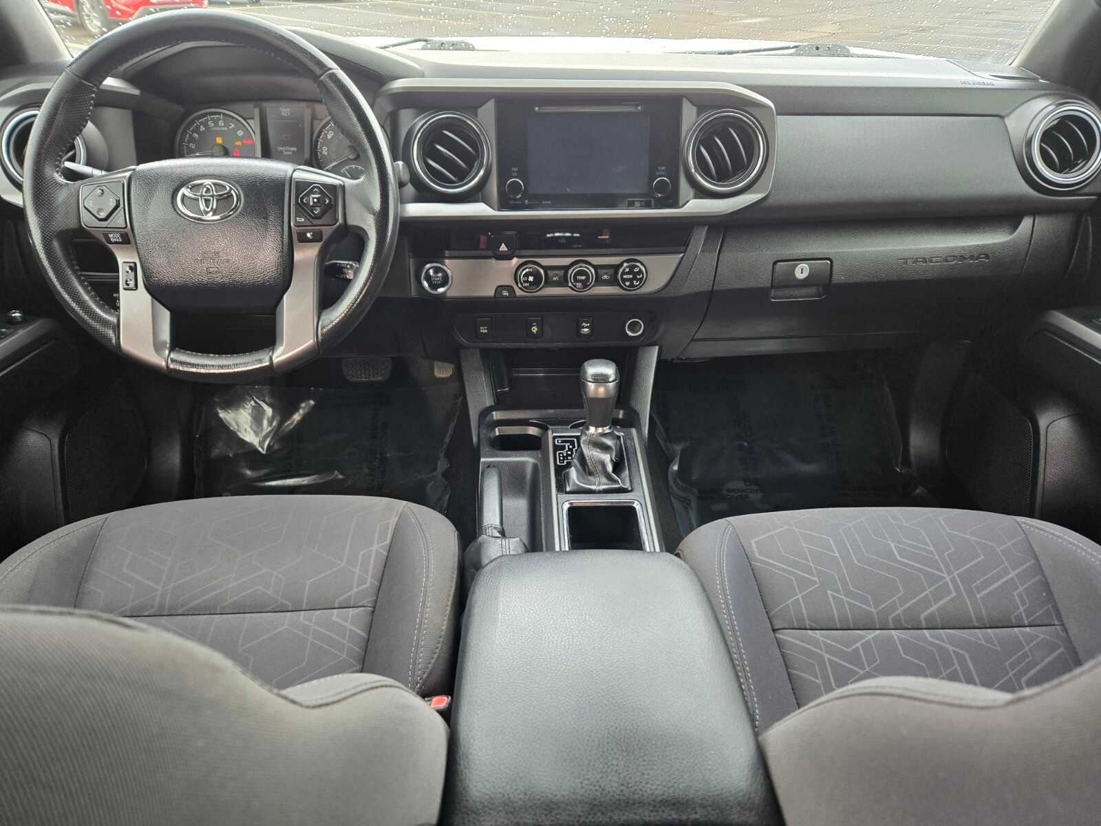 Thumbnail: 2017 Toyota Tacoma - 16