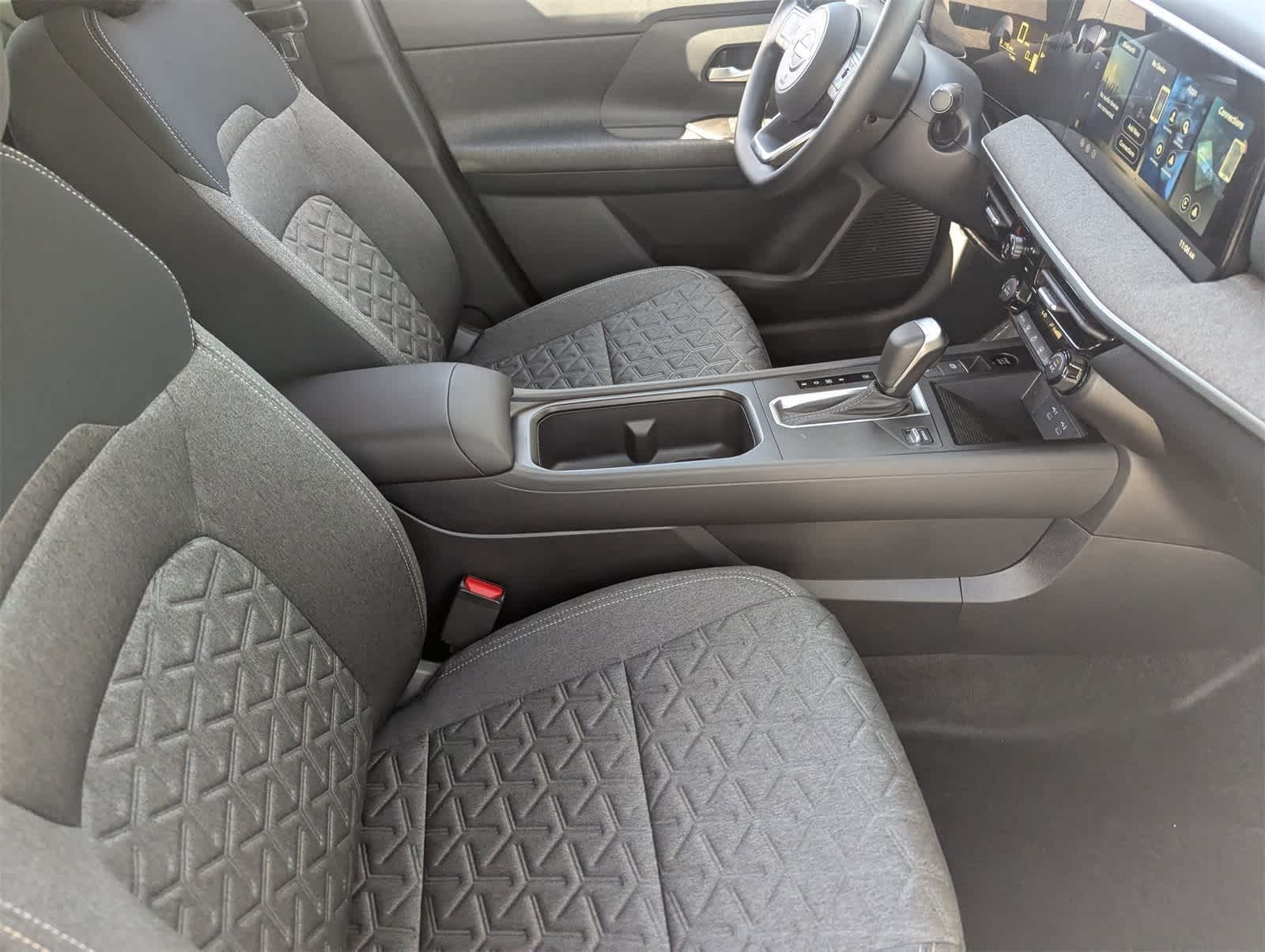 Thumbnail: 2026 Nissan Kicks - 13