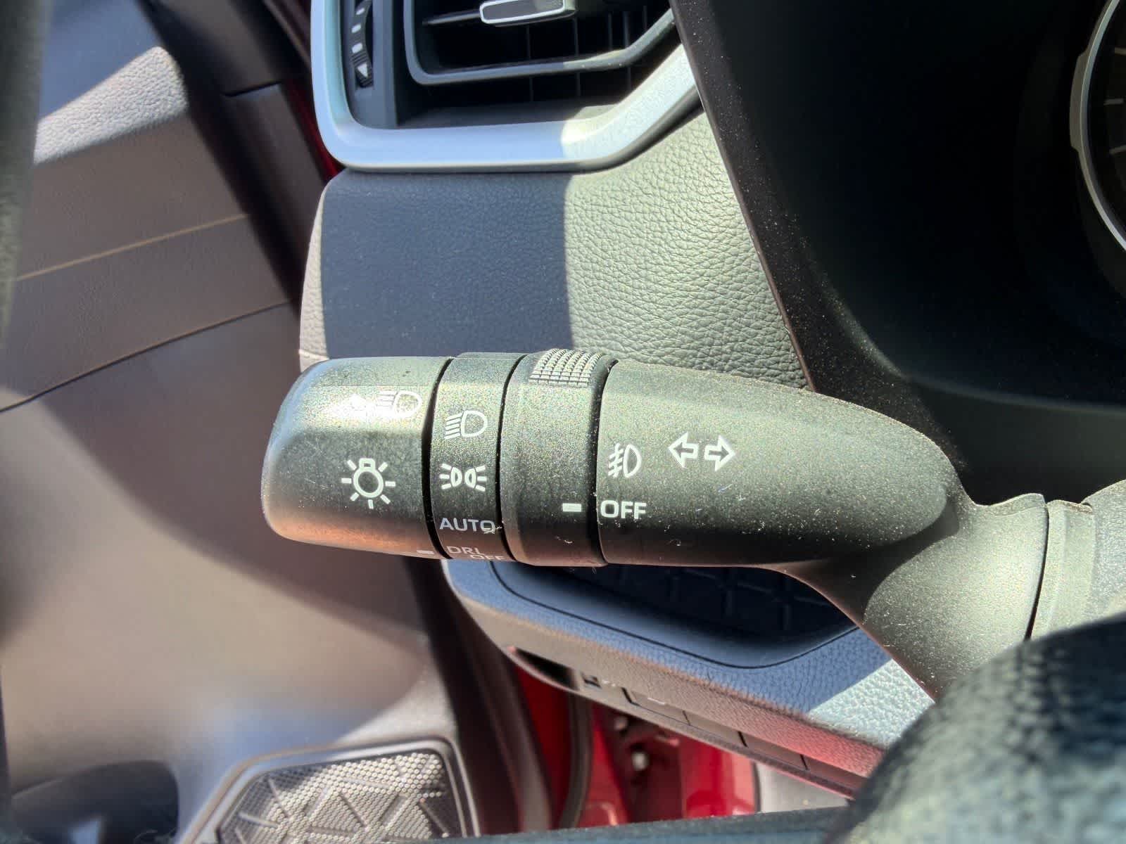 Thumbnail: 2019 Toyota RAV4 - 15