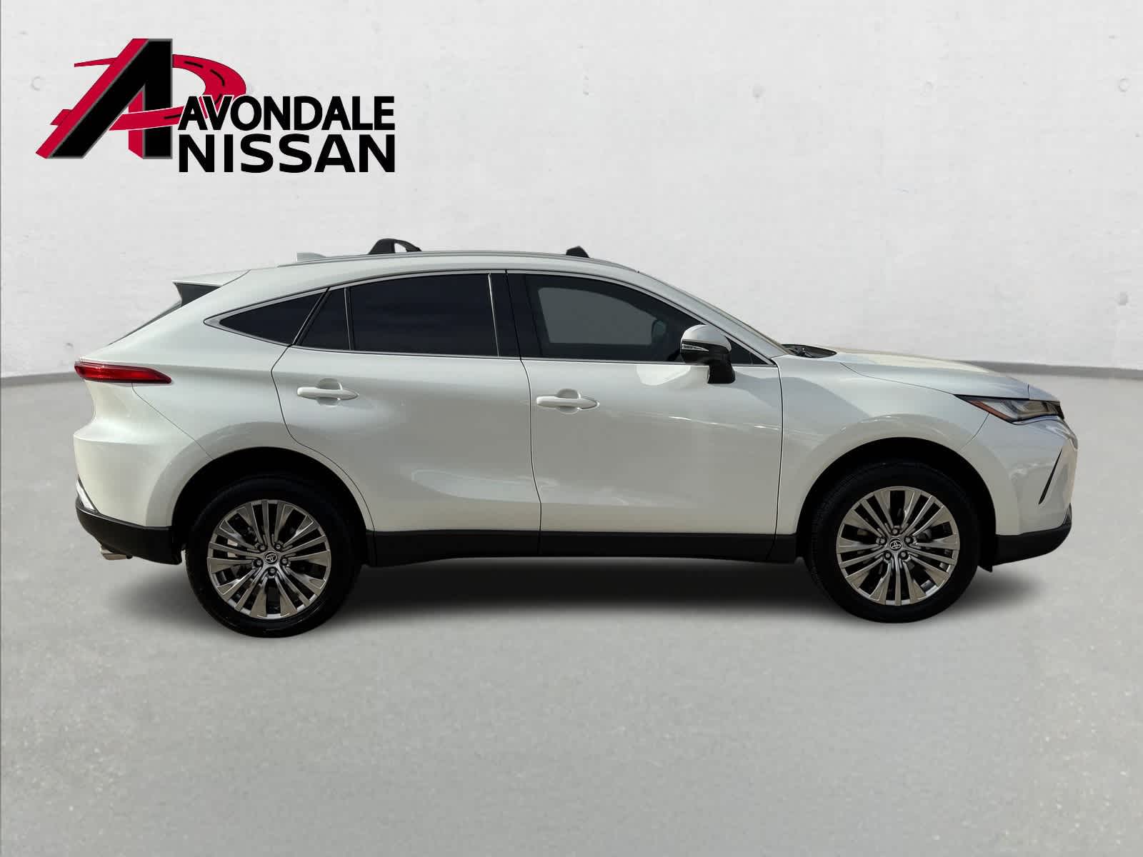 Thumbnail: 2023 Toyota Venza - 8