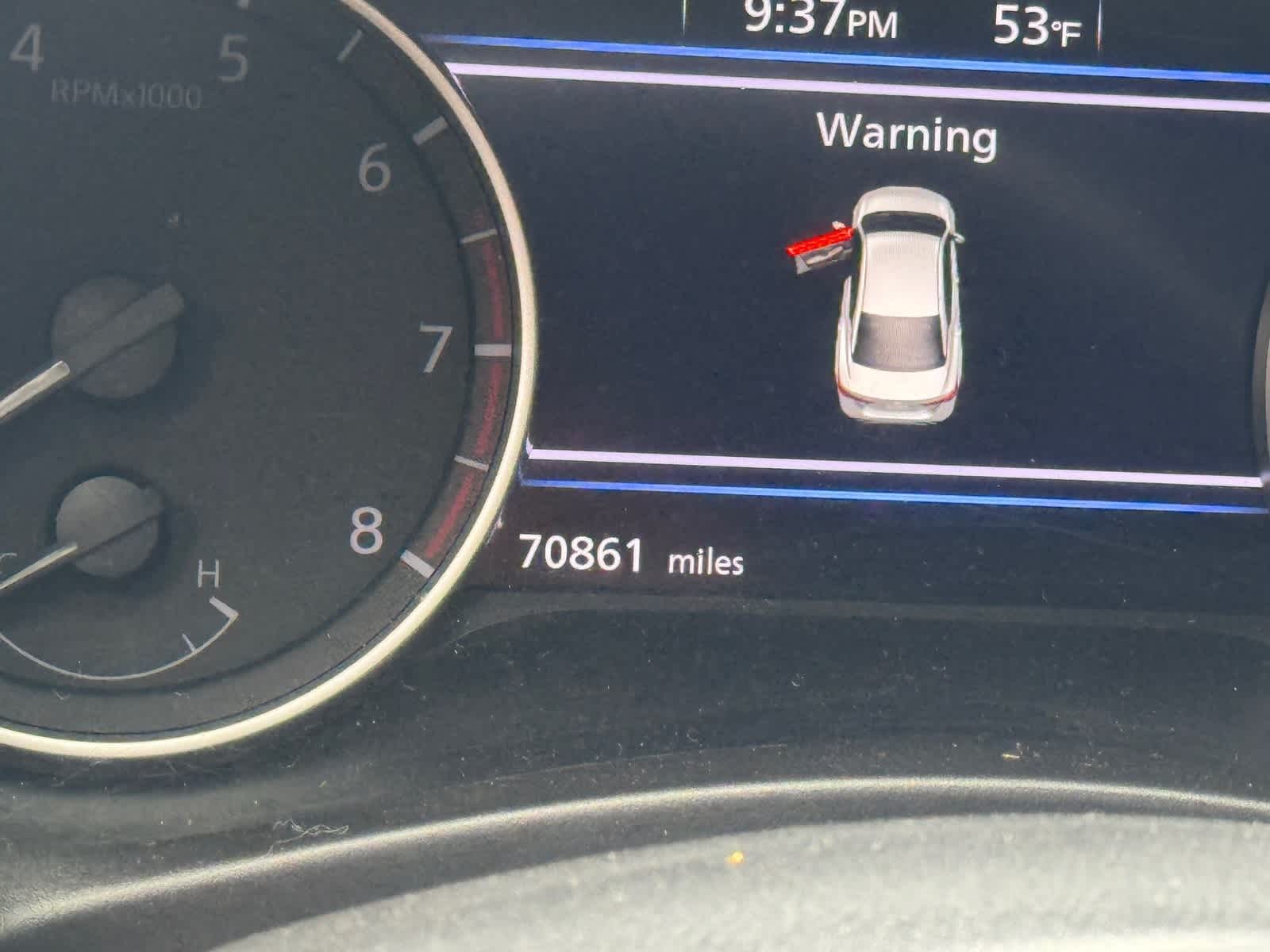 Thumbnail: 2022 Nissan Sentra - 10