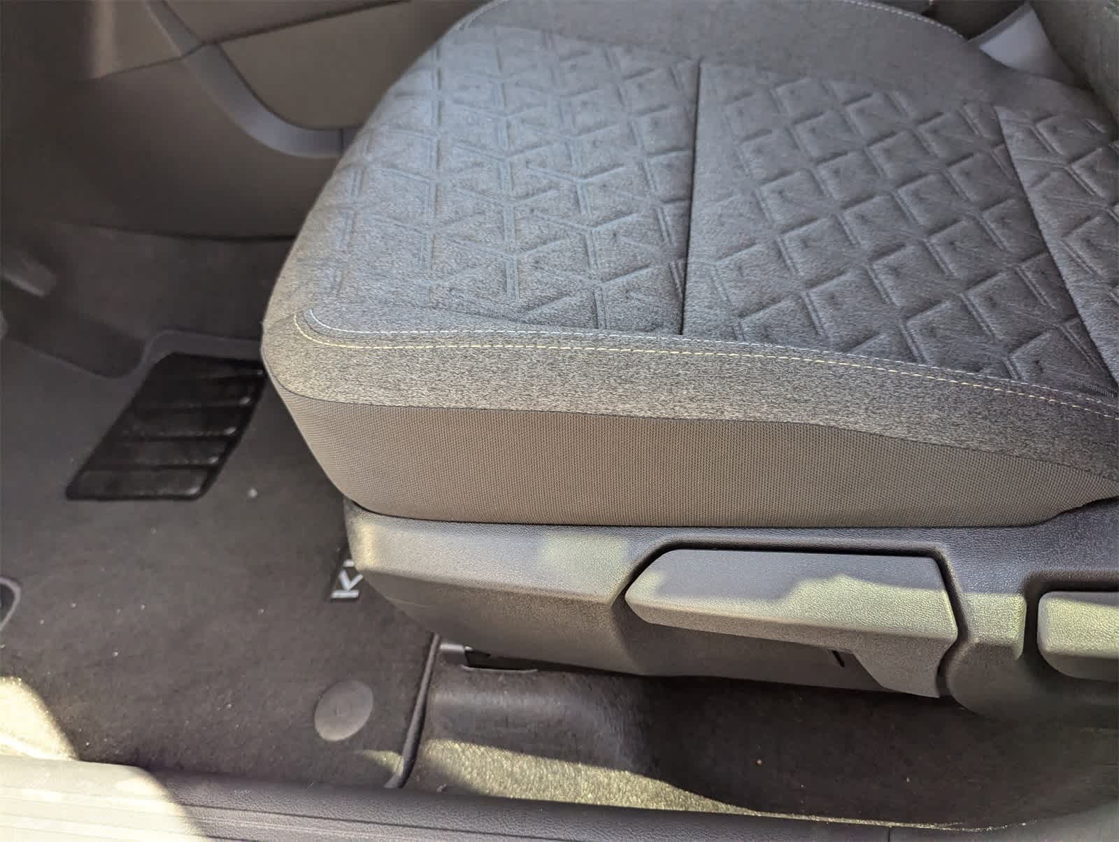 Thumbnail: 2026 Nissan Kicks - 18