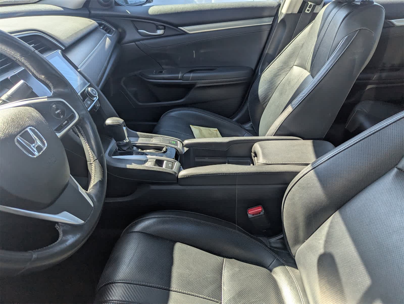 Thumbnail: 2016 Honda Civic - 15
