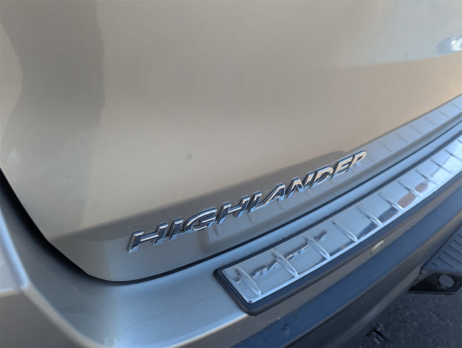 Thumbnail: 2016 Toyota Highlander - 8