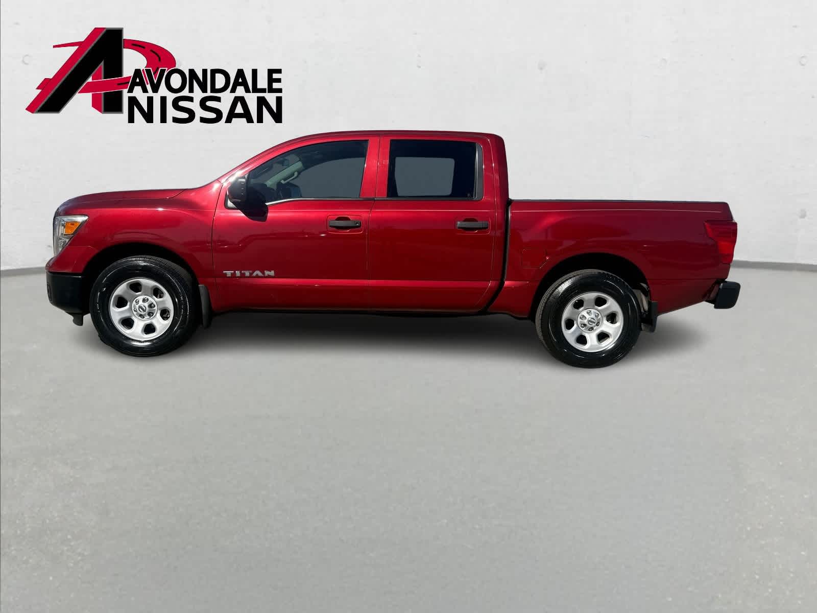 Thumbnail: 2017 Nissan Titan - 2