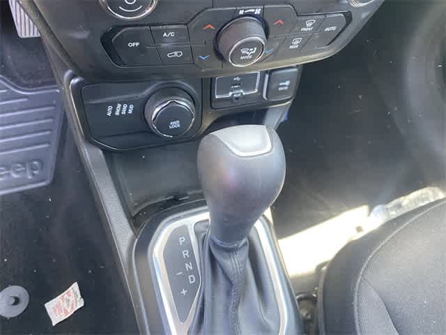 Thumbnail: 2023 Jeep Renegade - 17