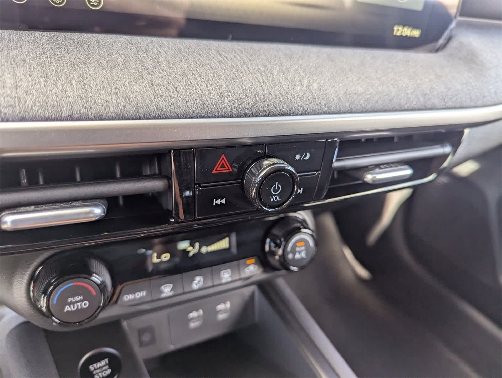 Thumbnail: 2026 Nissan Kicks - 22