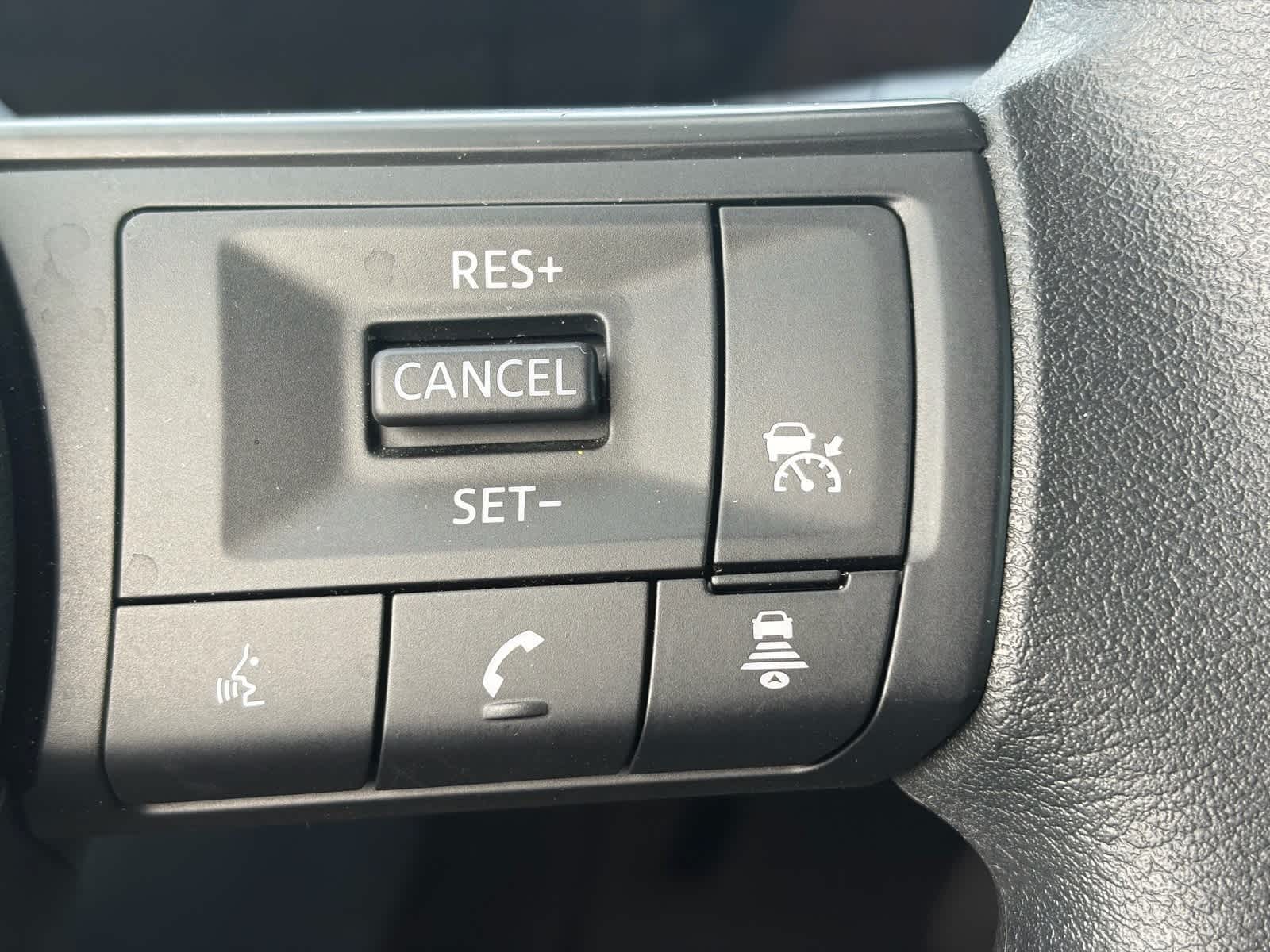 Thumbnail: 2025 Nissan Kicks - 17