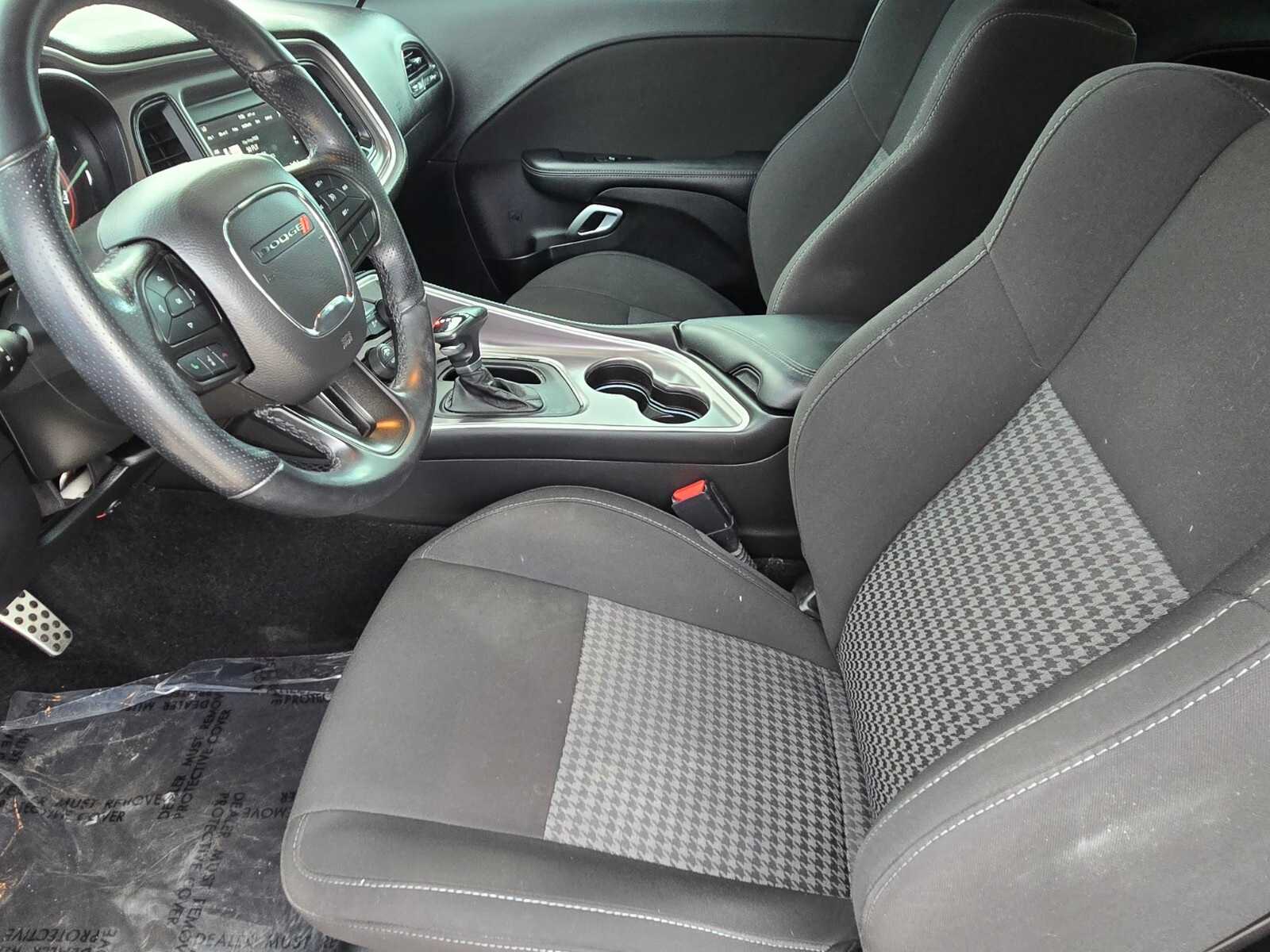 Thumbnail: 2022 Dodge Challenger - 16