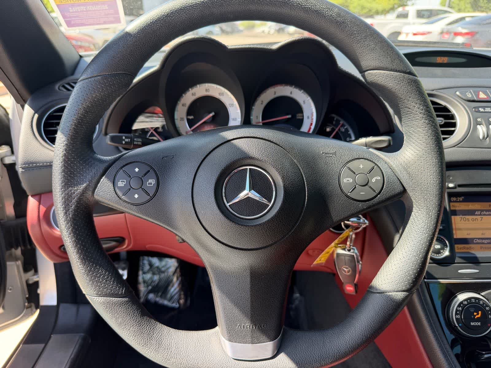 Thumbnail: 2009 Mercedes-Benz SL-Class - 16