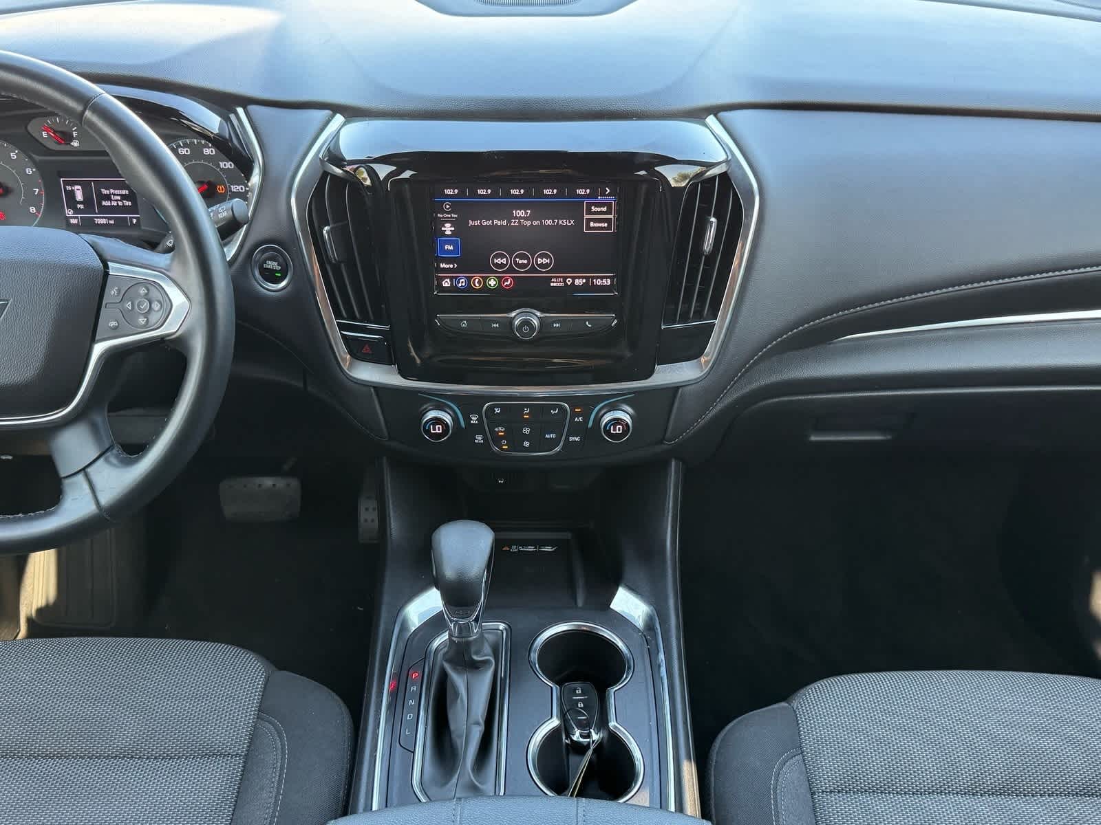 Thumbnail: 2023 Chevrolet Traverse - 14