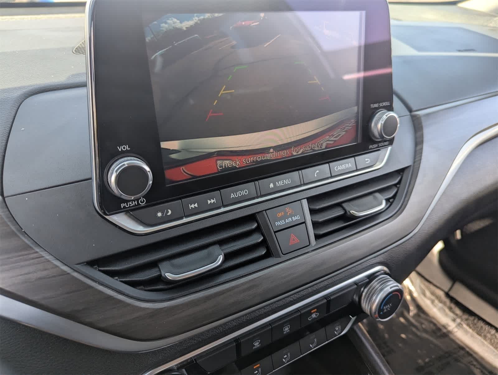 Thumbnail: 2024 Nissan Altima - 25