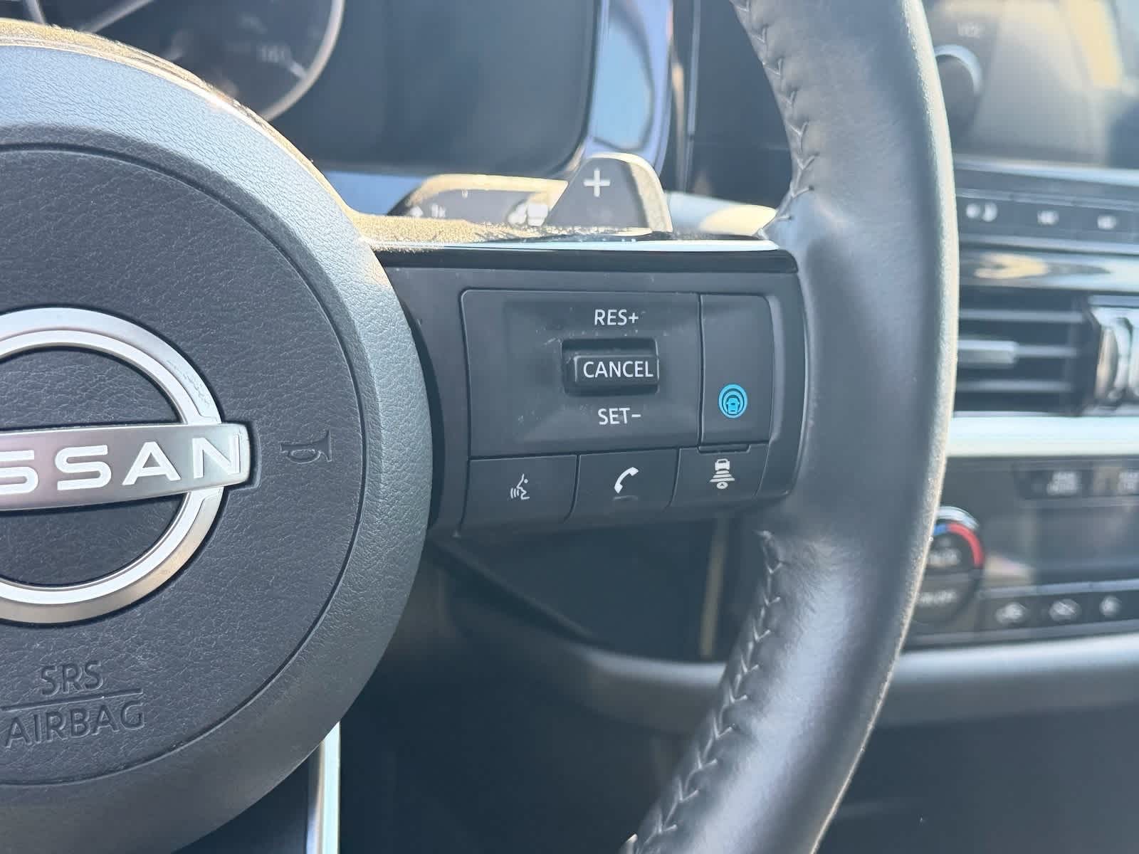 Thumbnail: 2024 Nissan Pathfinder - 8