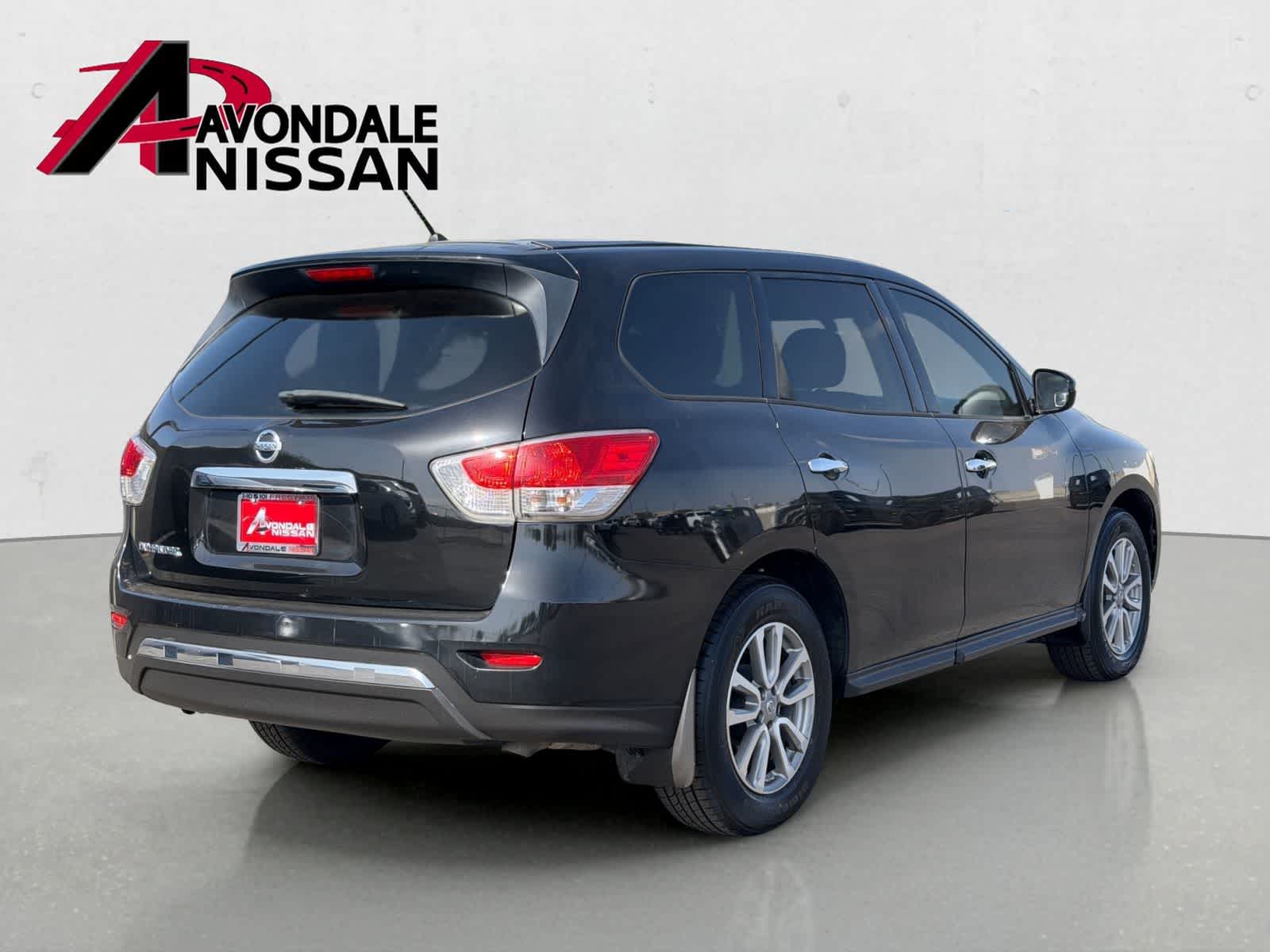 Thumbnail: 2015 Nissan Pathfinder - 6