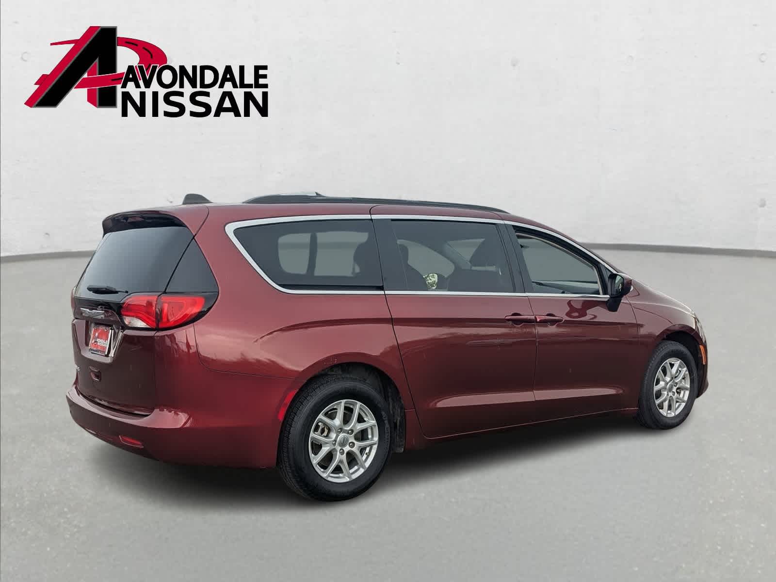 Thumbnail: 2021 Chrysler Voyager - 6