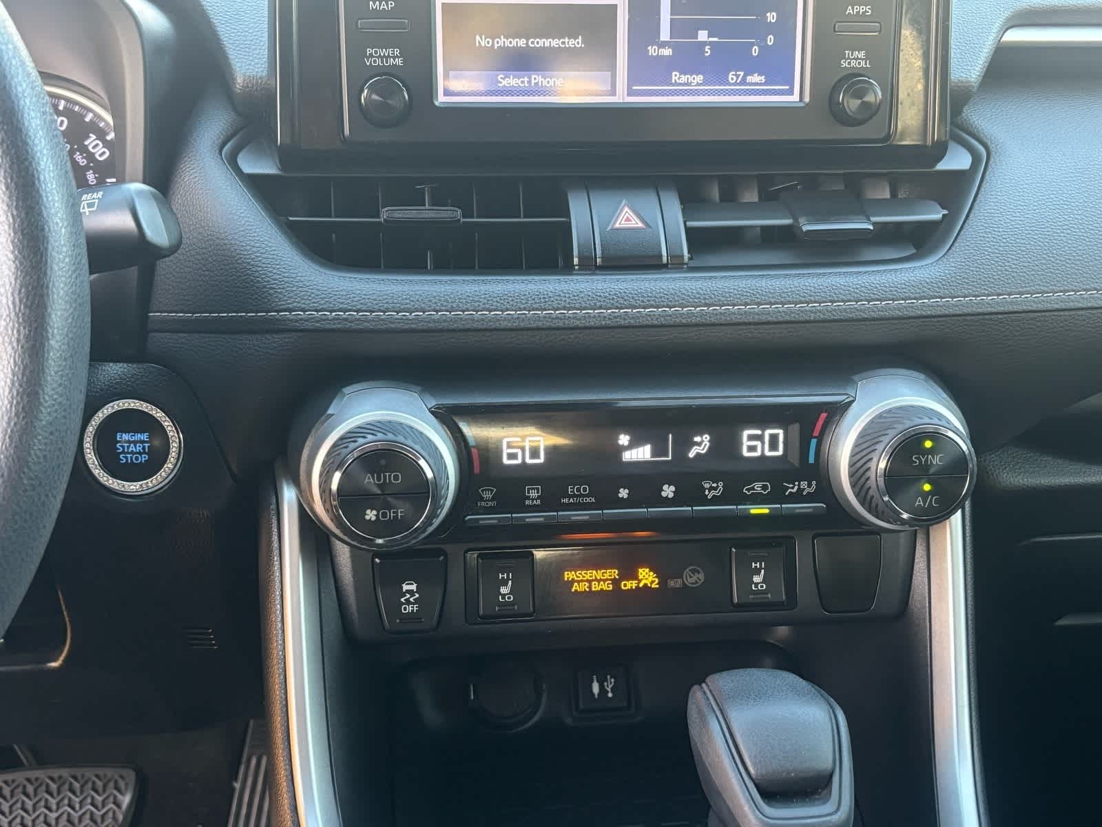 Thumbnail: 2019 Toyota RAV4 - 25