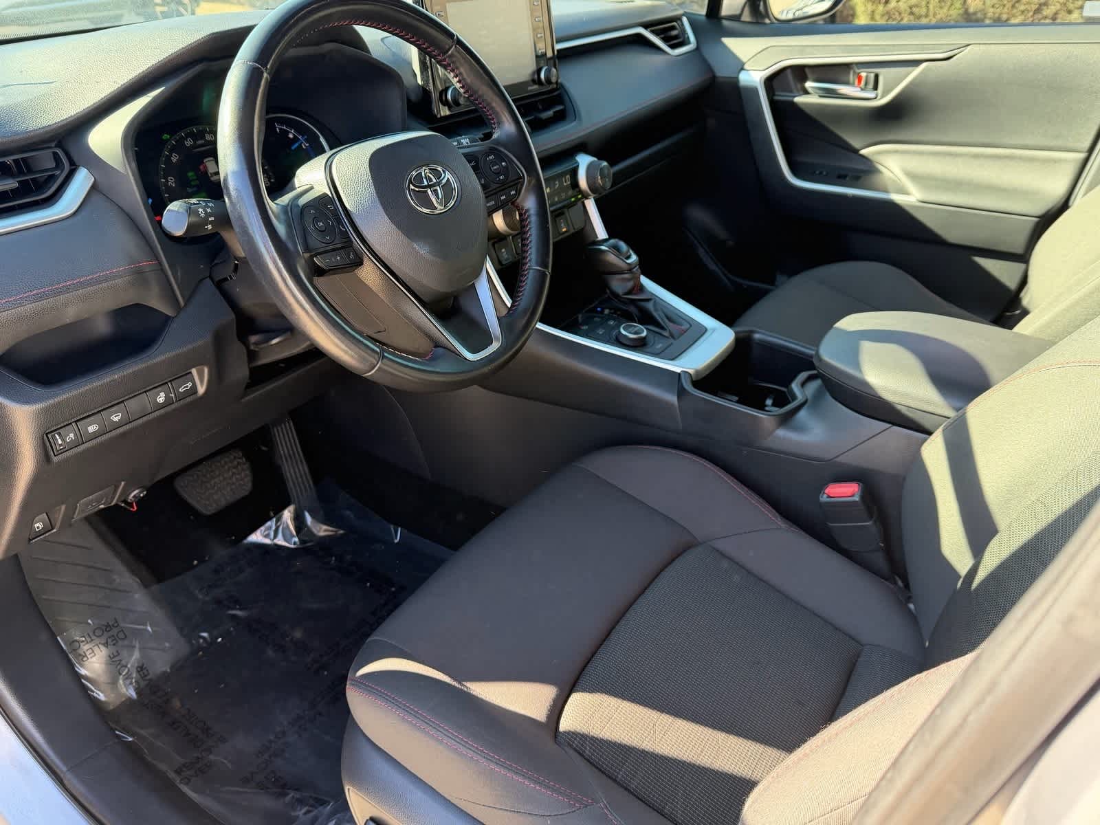 Thumbnail: 2022 Toyota RAV4 - 2