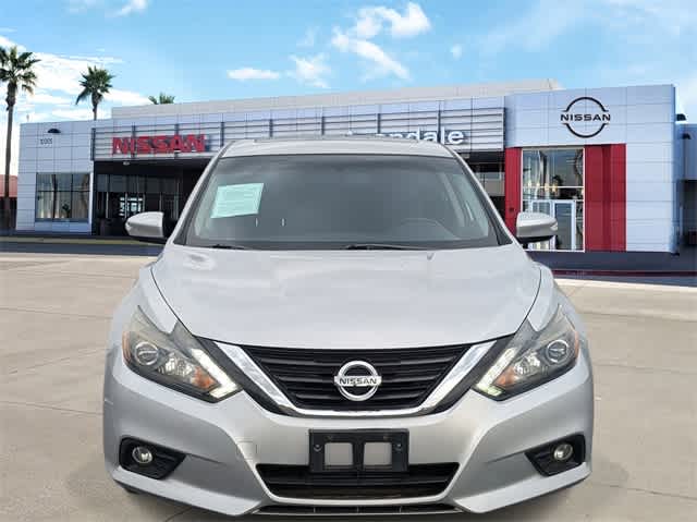 Thumbnail: 2017 Nissan Altima - 9