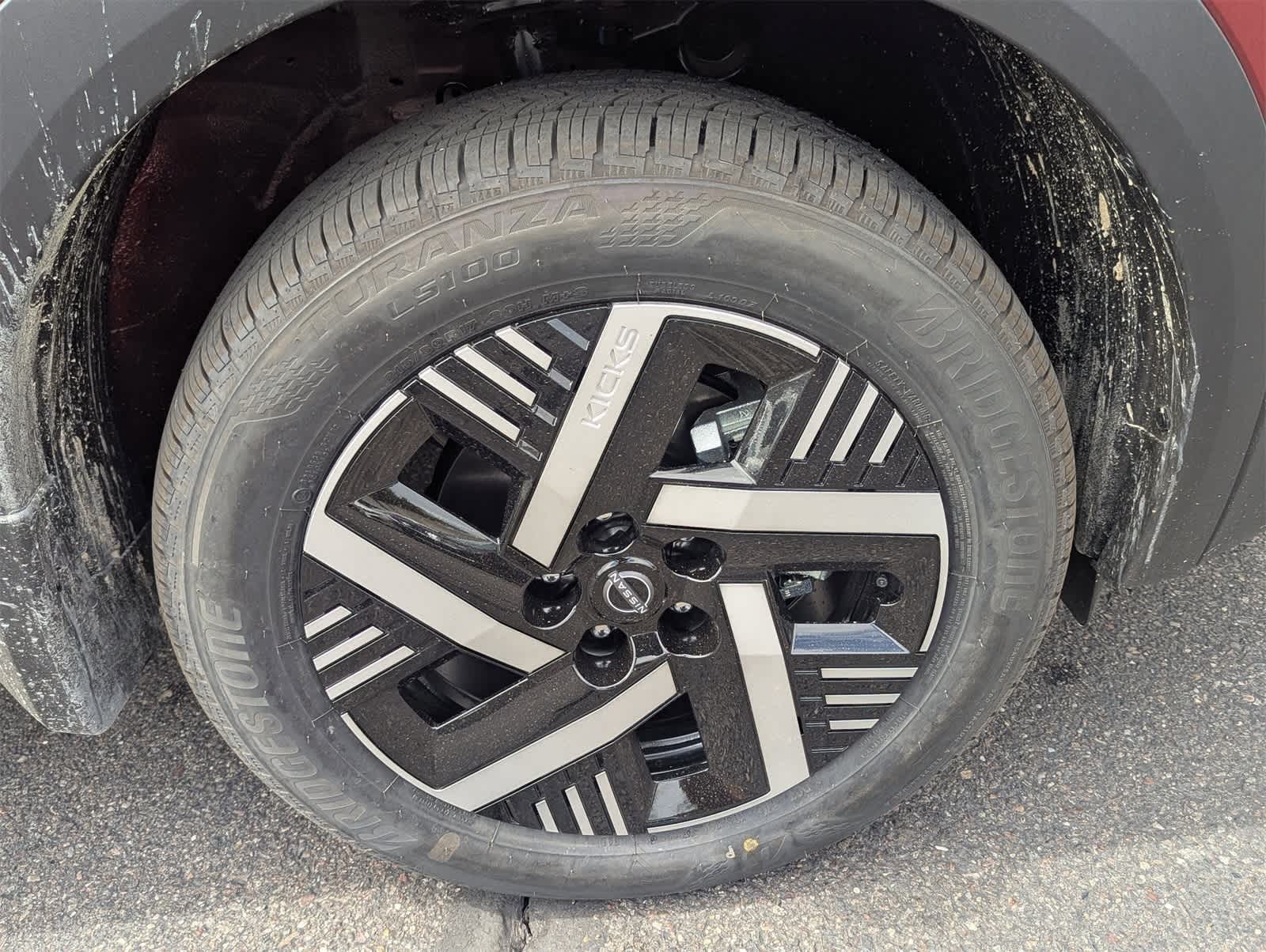 Thumbnail: 2026 Nissan Kicks - 10