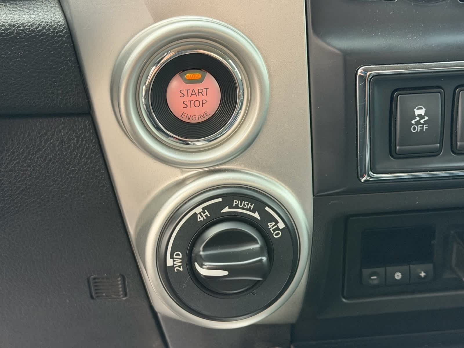 Thumbnail: 2018 Nissan Titan - 28