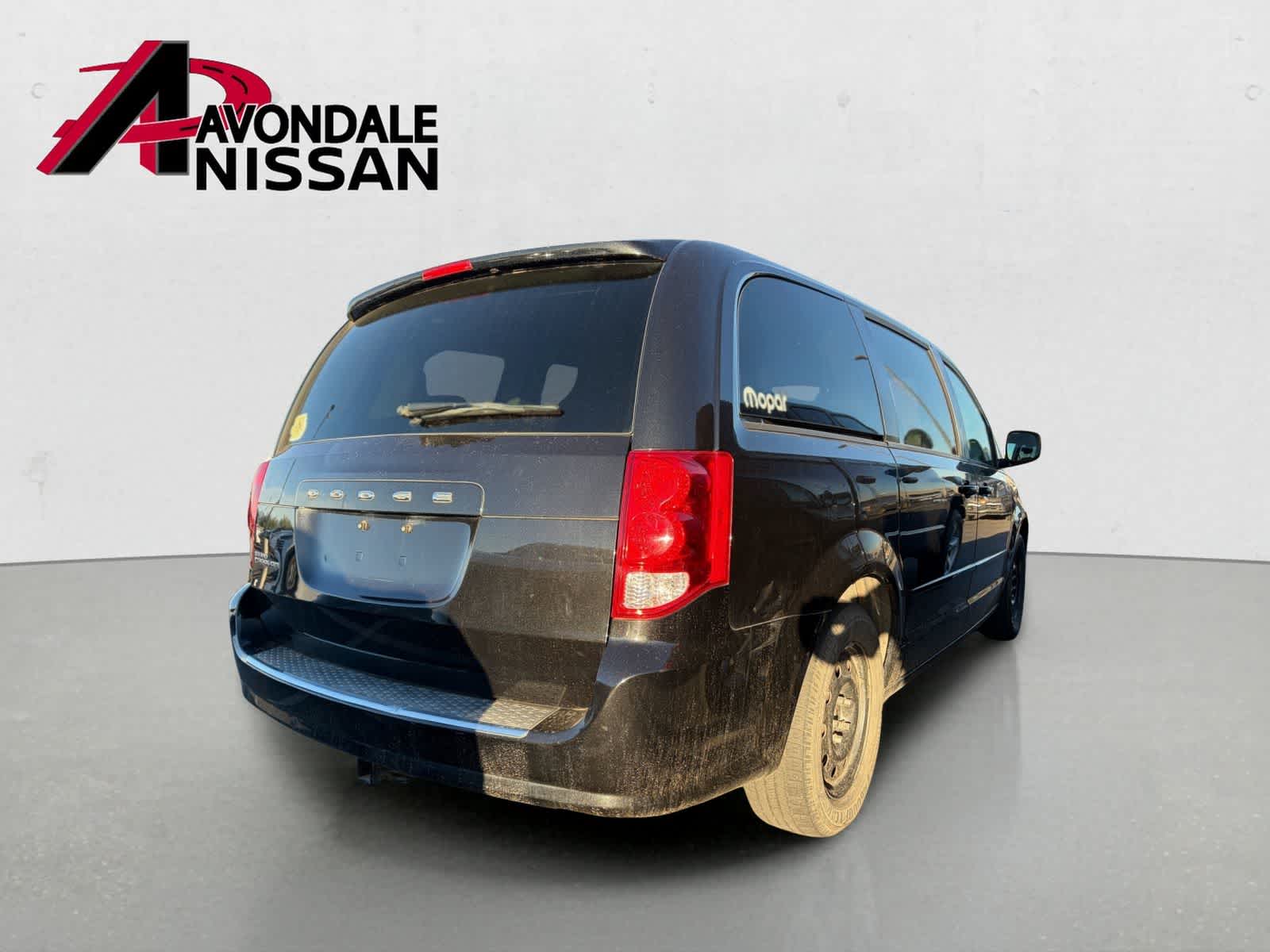 Thumbnail: 2015 Dodge Grand Caravan - 3