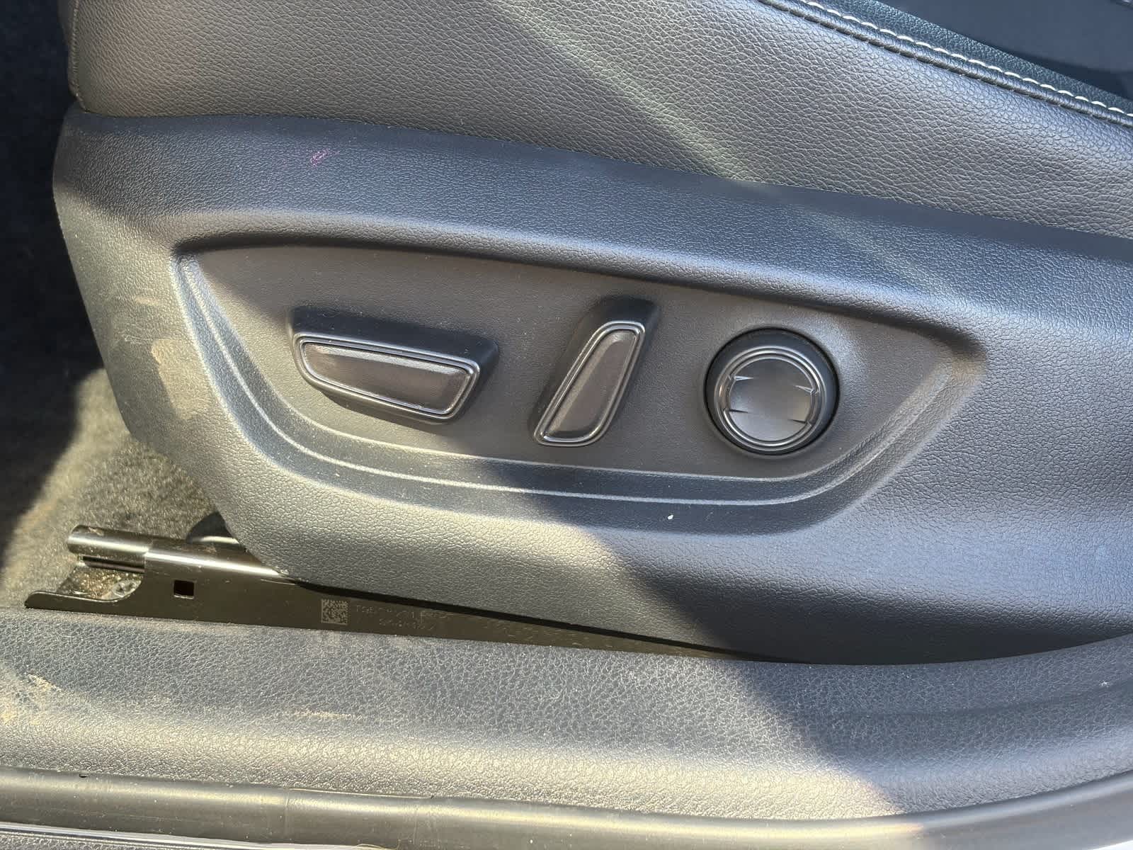 Thumbnail: 2025 Toyota Camry - 16