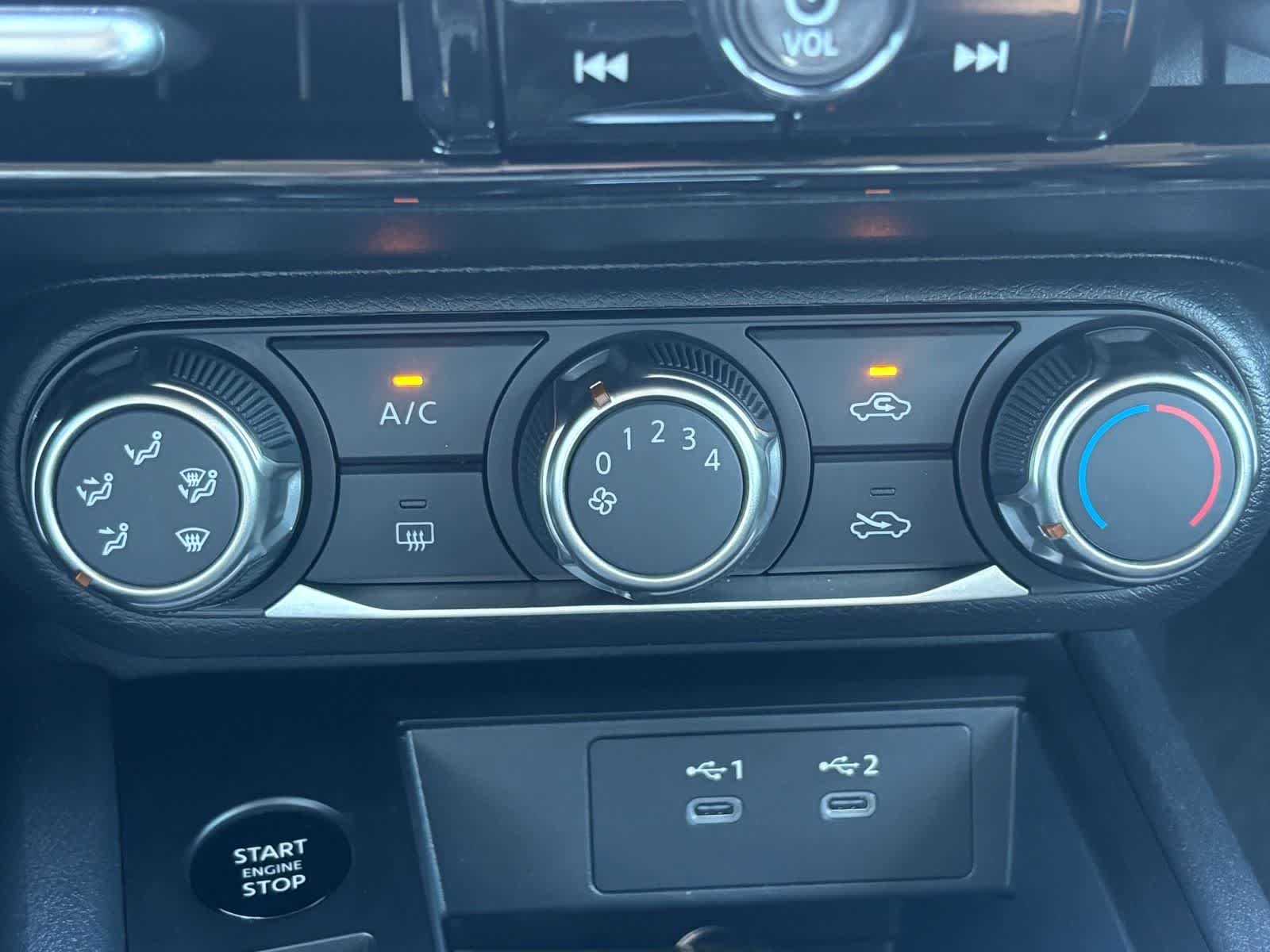 Thumbnail: 2026 Nissan Kicks - 24