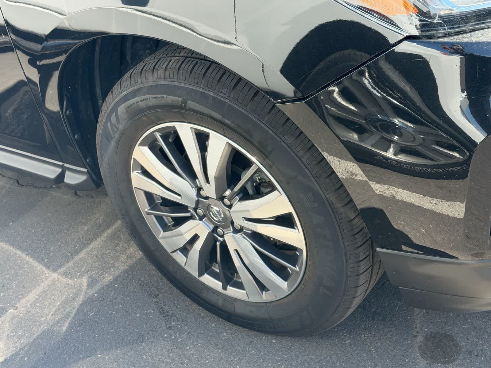 Thumbnail: 2020 Nissan Pathfinder - 6