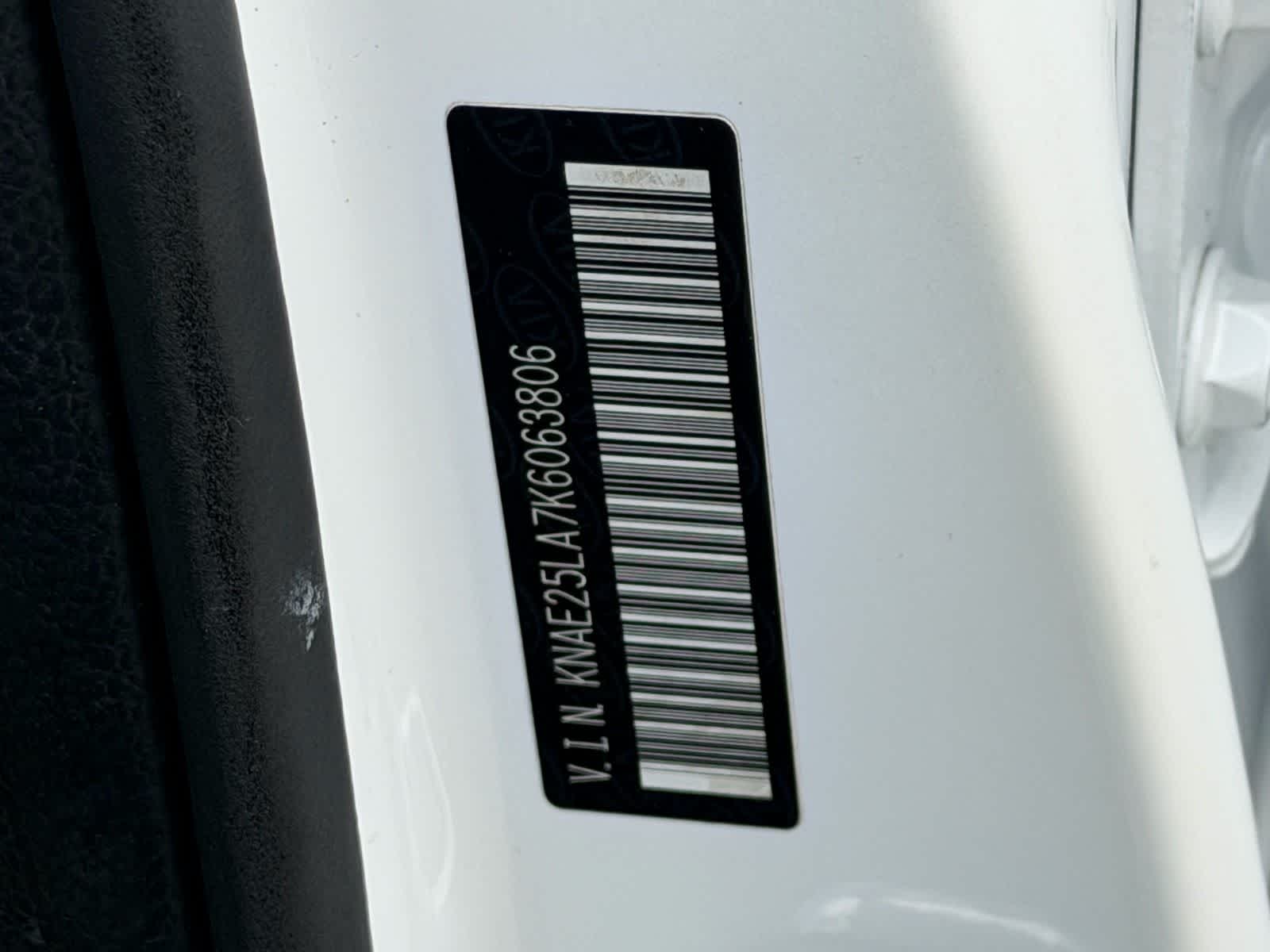 Thumbnail: 2019 Kia Stinger - 32