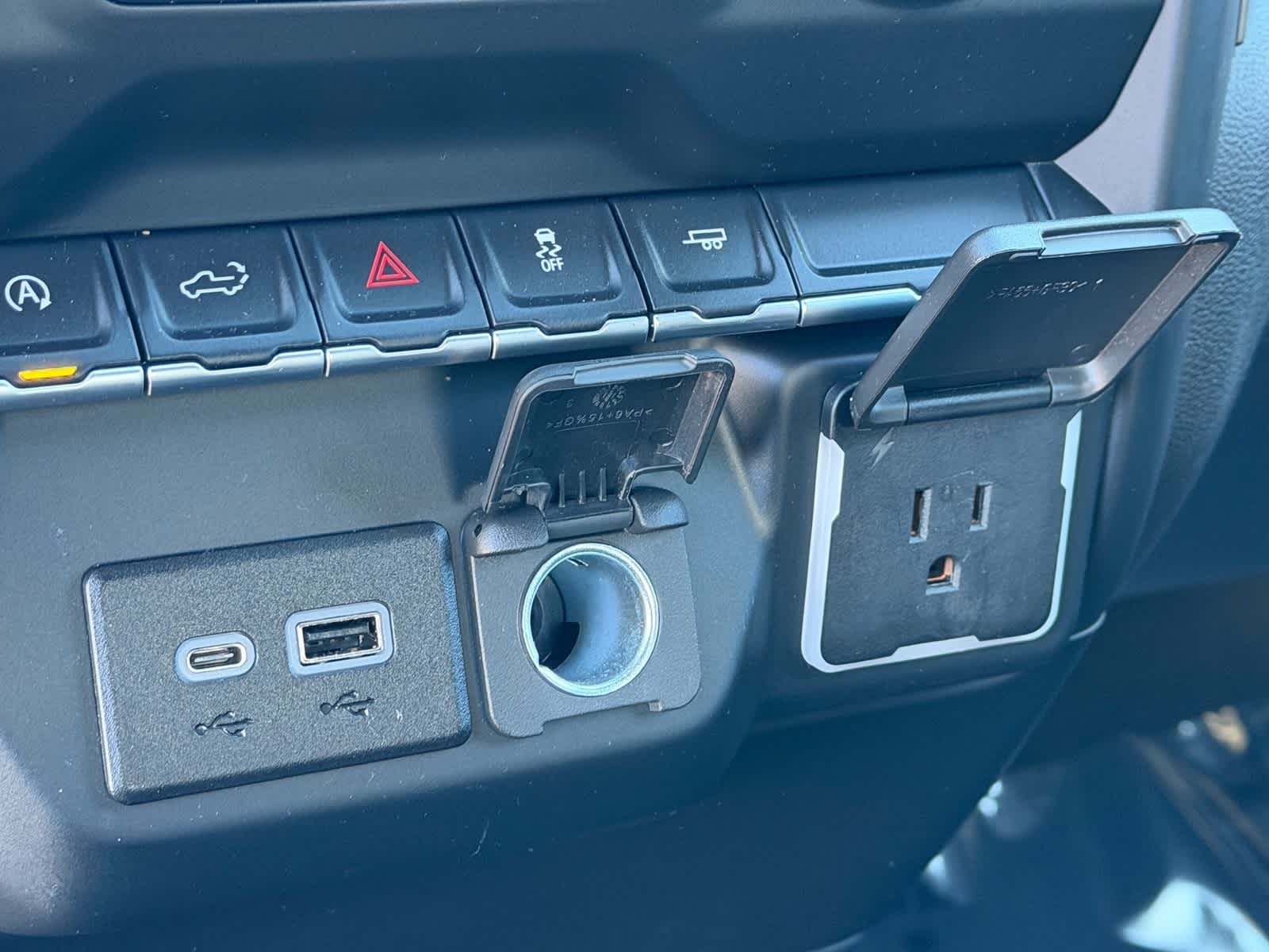 Thumbnail: 2022 Chevrolet Silverado 1500 - 27