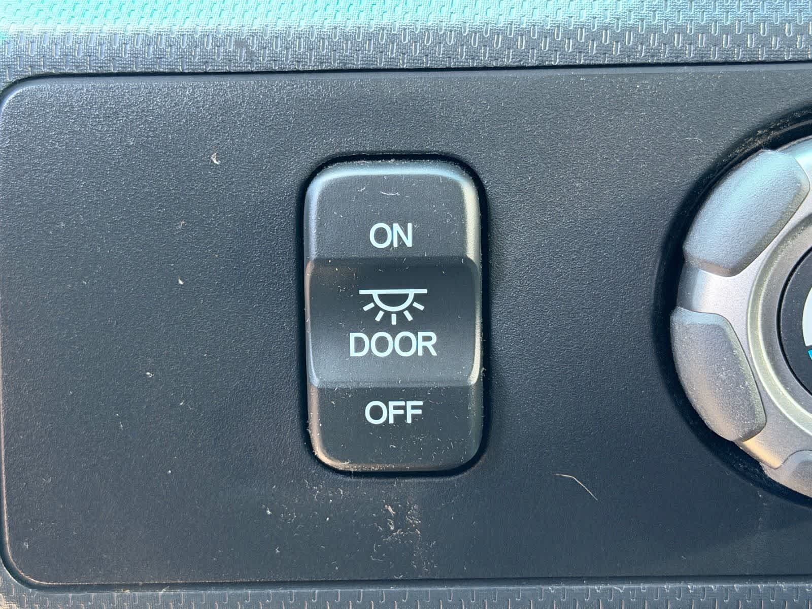 Thumbnail: 2011 Honda Ridgeline - 16