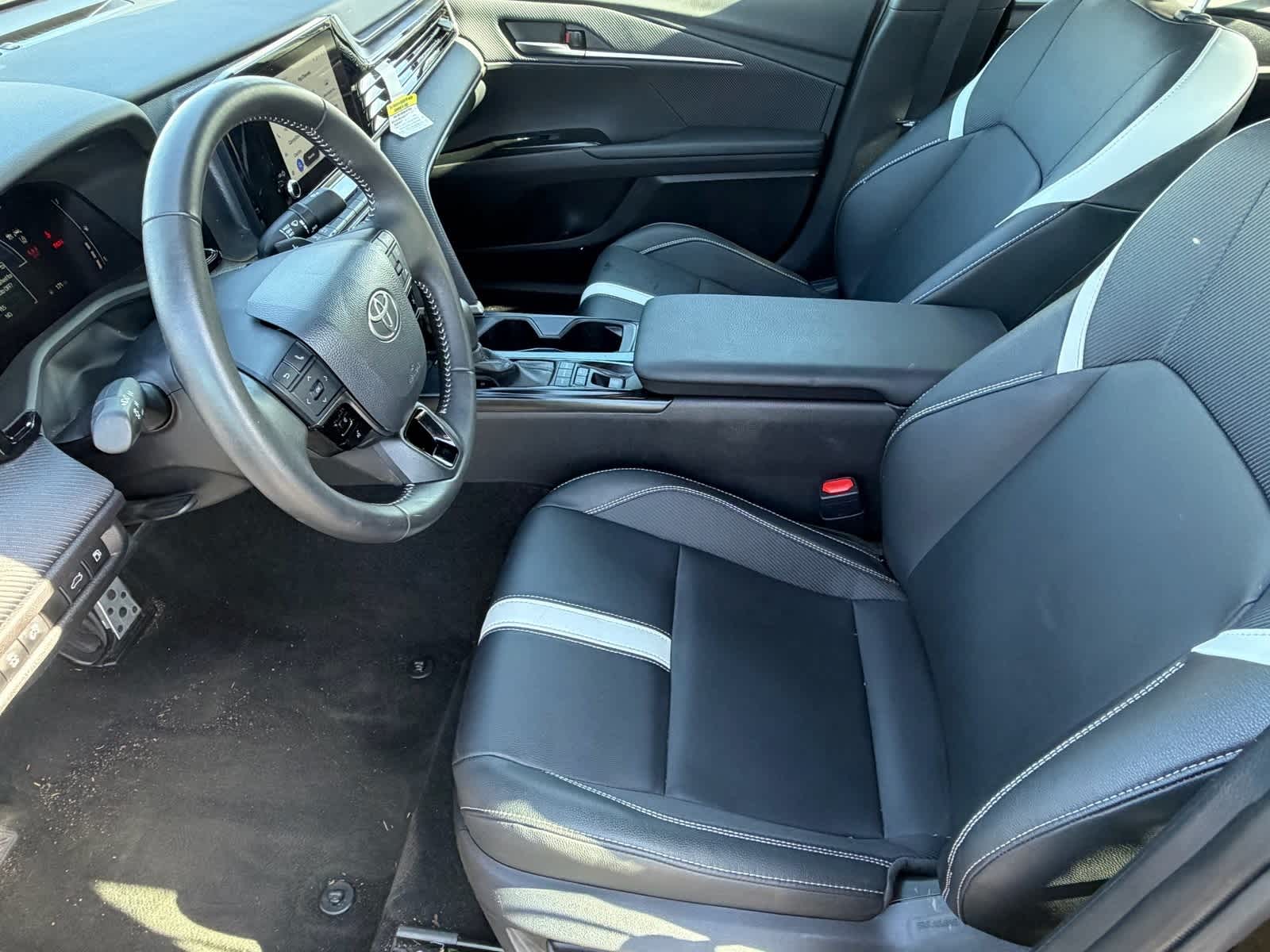 Thumbnail: 2025 Toyota Camry - 15