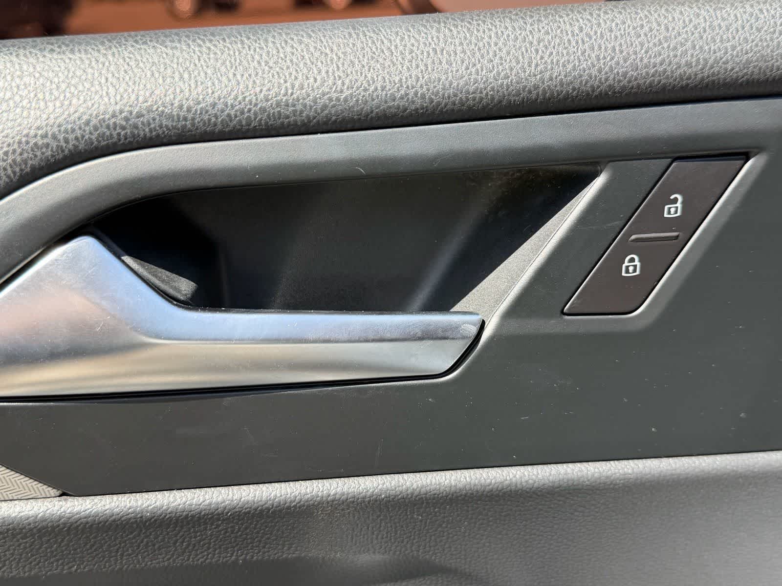 Thumbnail: 2019 Volkswagen Jetta - 11