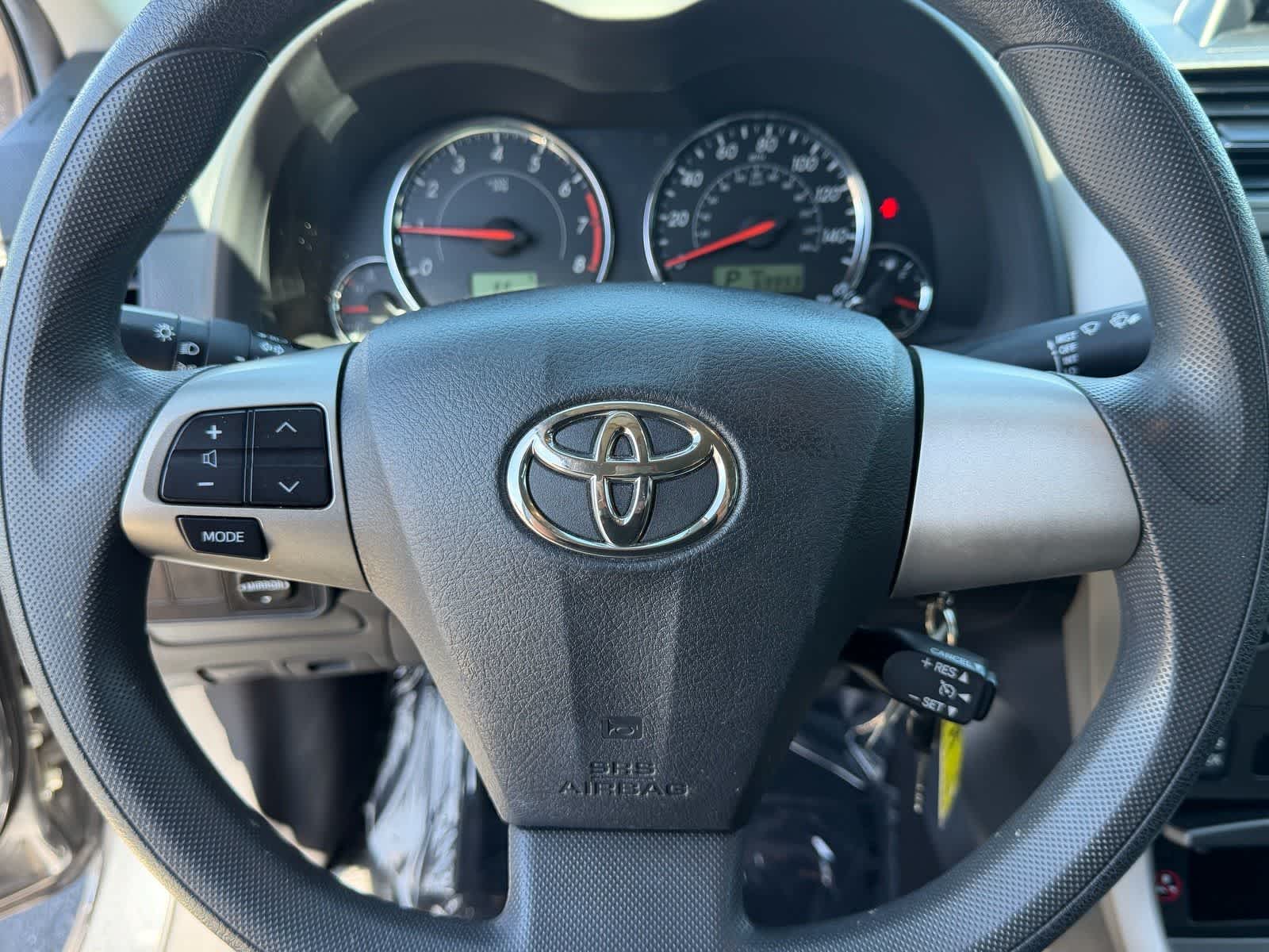 Thumbnail: 2012 Toyota Corolla - 32