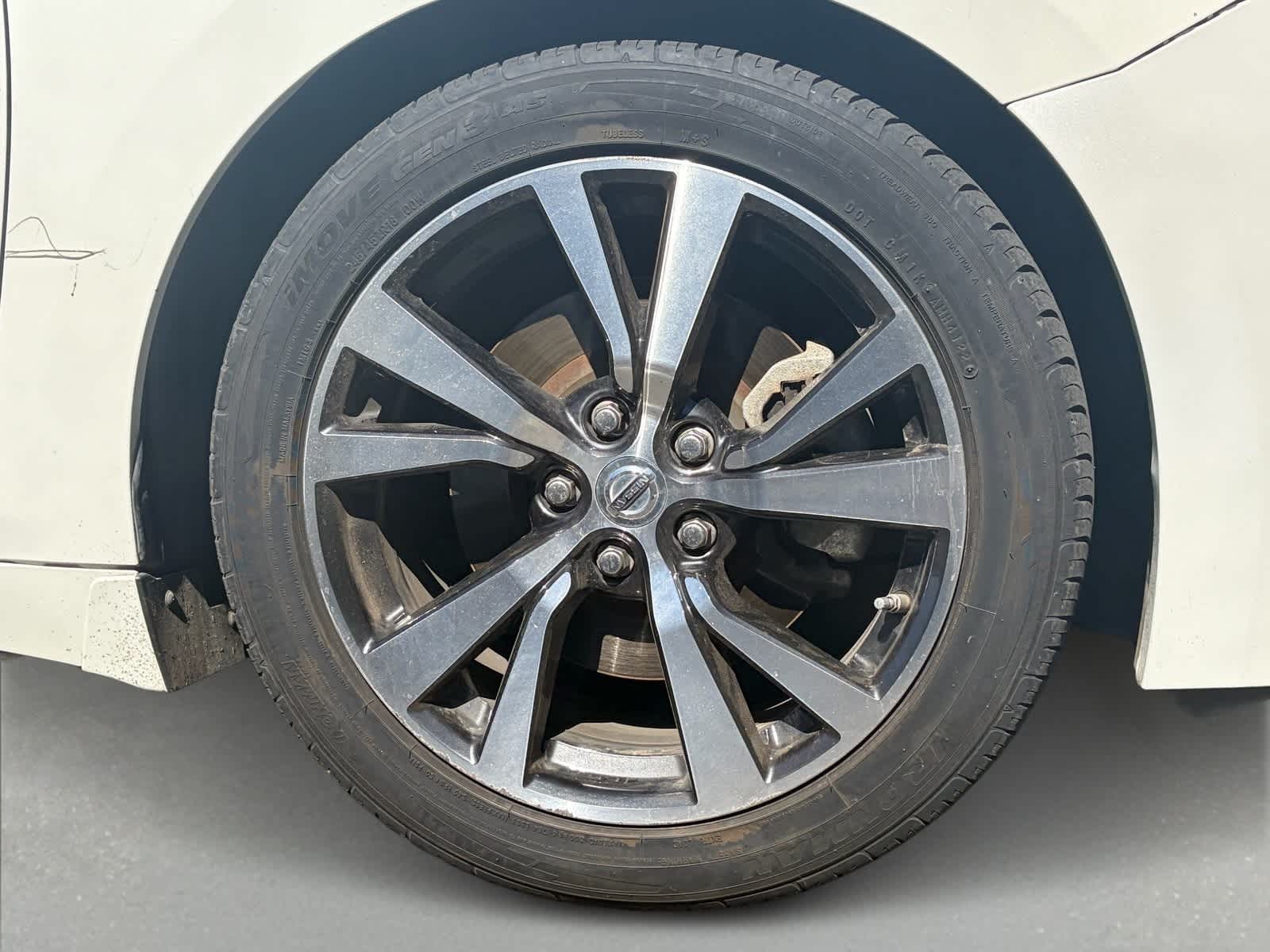 Thumbnail: 2016 Nissan Maxima - 6