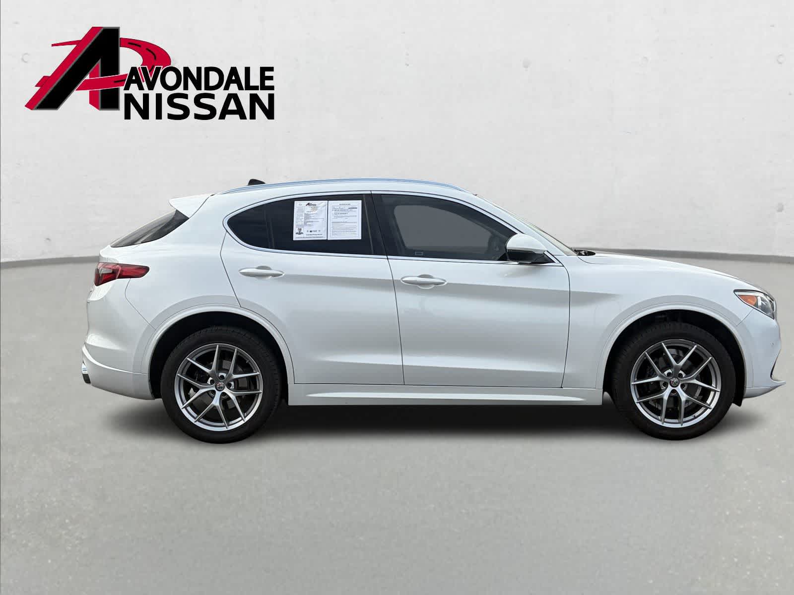 Thumbnail: 2021 Alfa Romeo Stelvio - 8