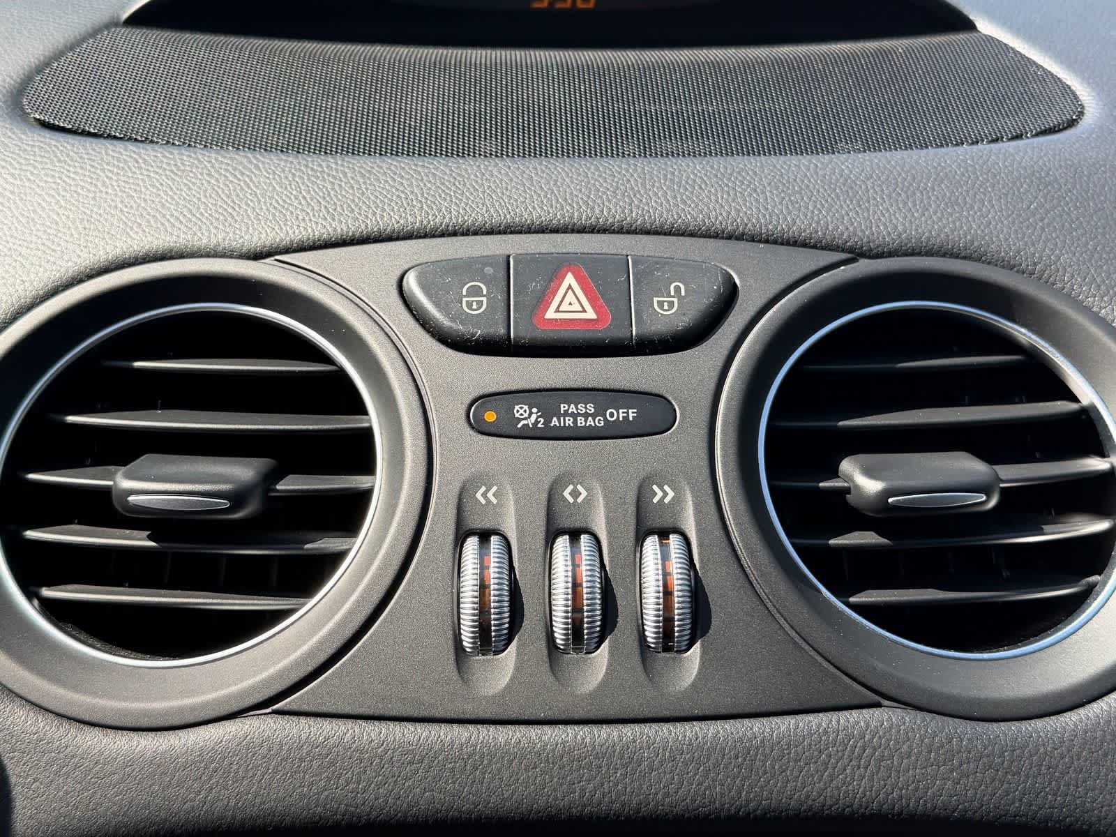 Thumbnail: 2009 Mercedes-Benz SL-Class - 21