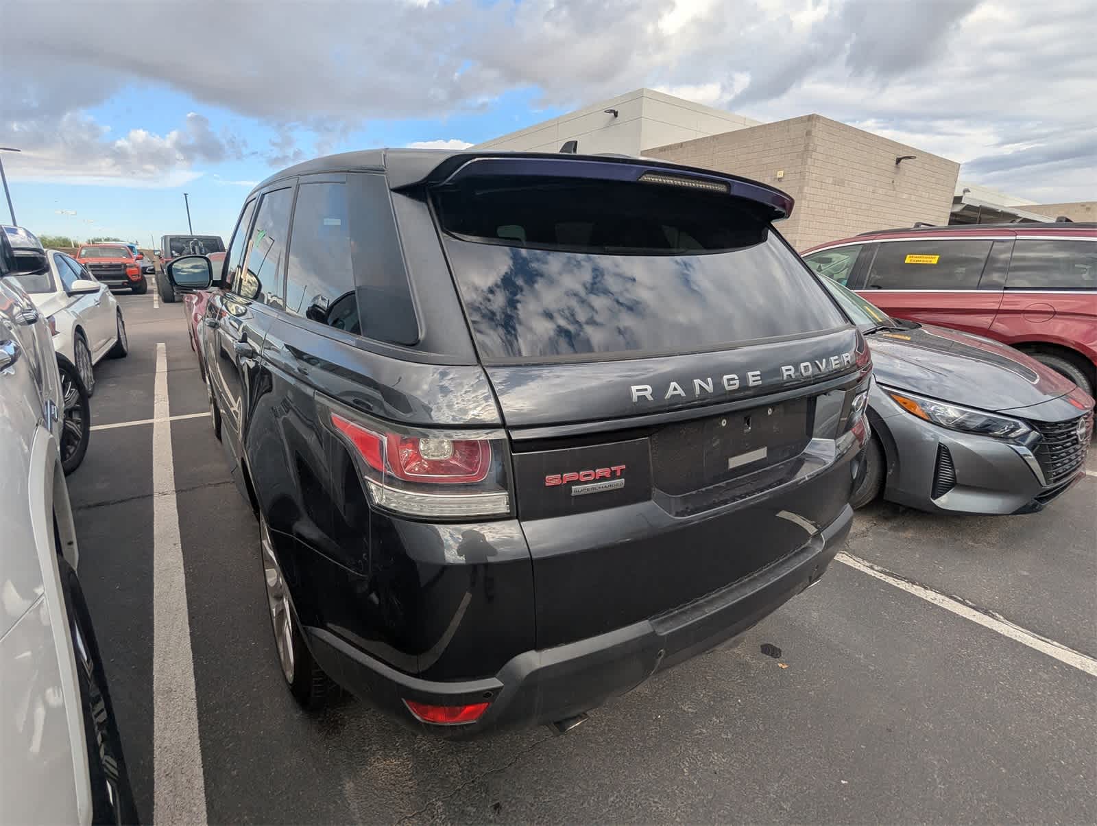 Thumbnail: 2016 Land Rover Range Rover Sport - 2